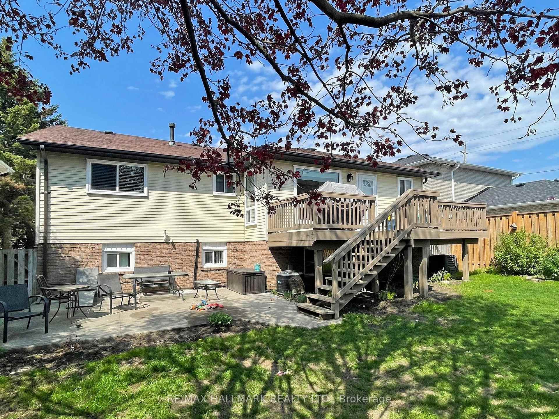 Photo 44 of 3 Cherry Blossom Crescent, Clarington, Courtice — HOMEH