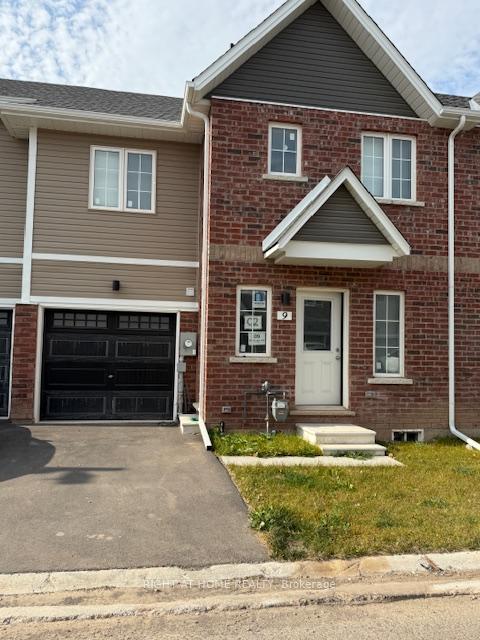 Front of 9 Waterleaf Trail