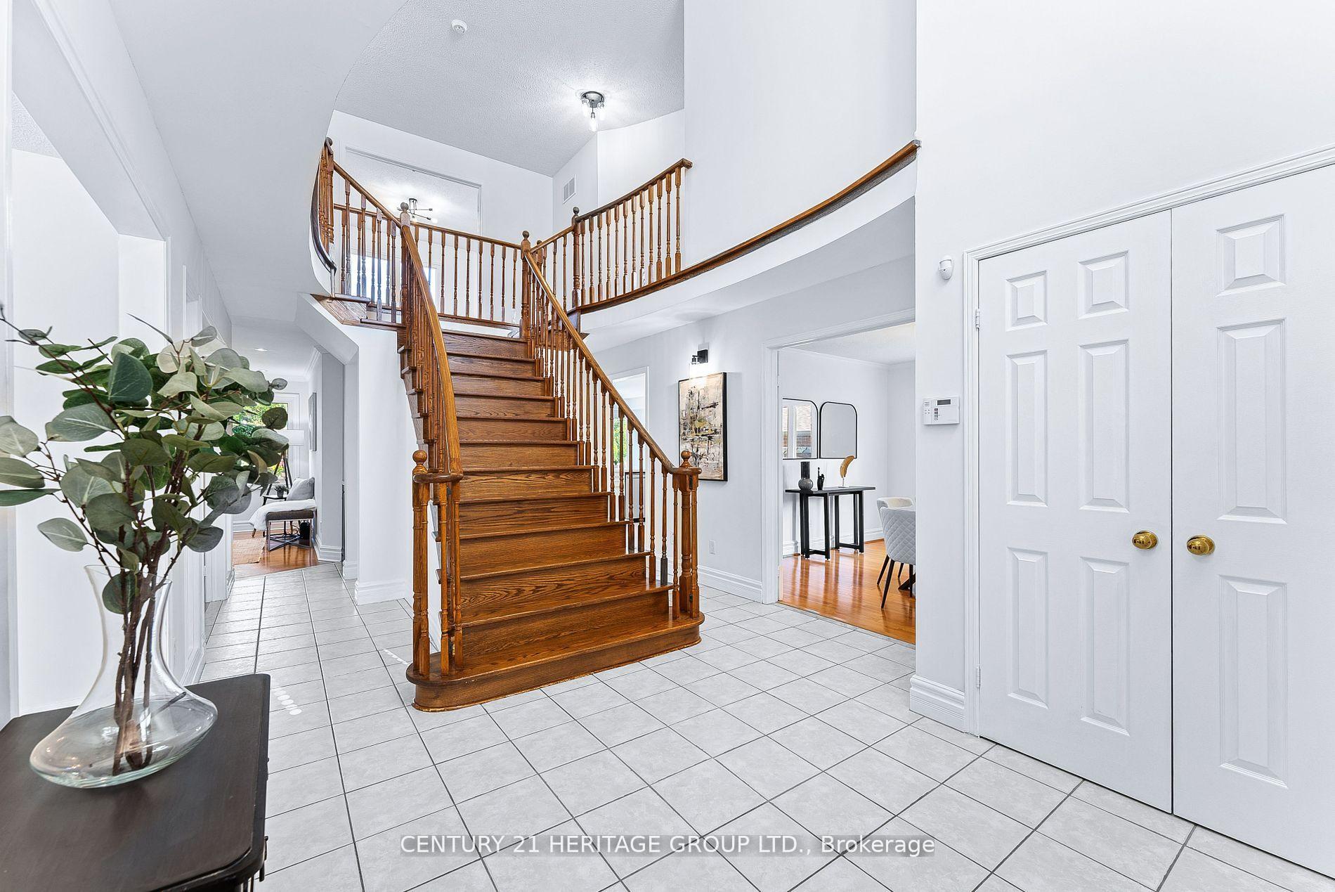 Photo 4 of 140 Tamarac Trail S, Aurora, Aurora Highlands — HOMEH
