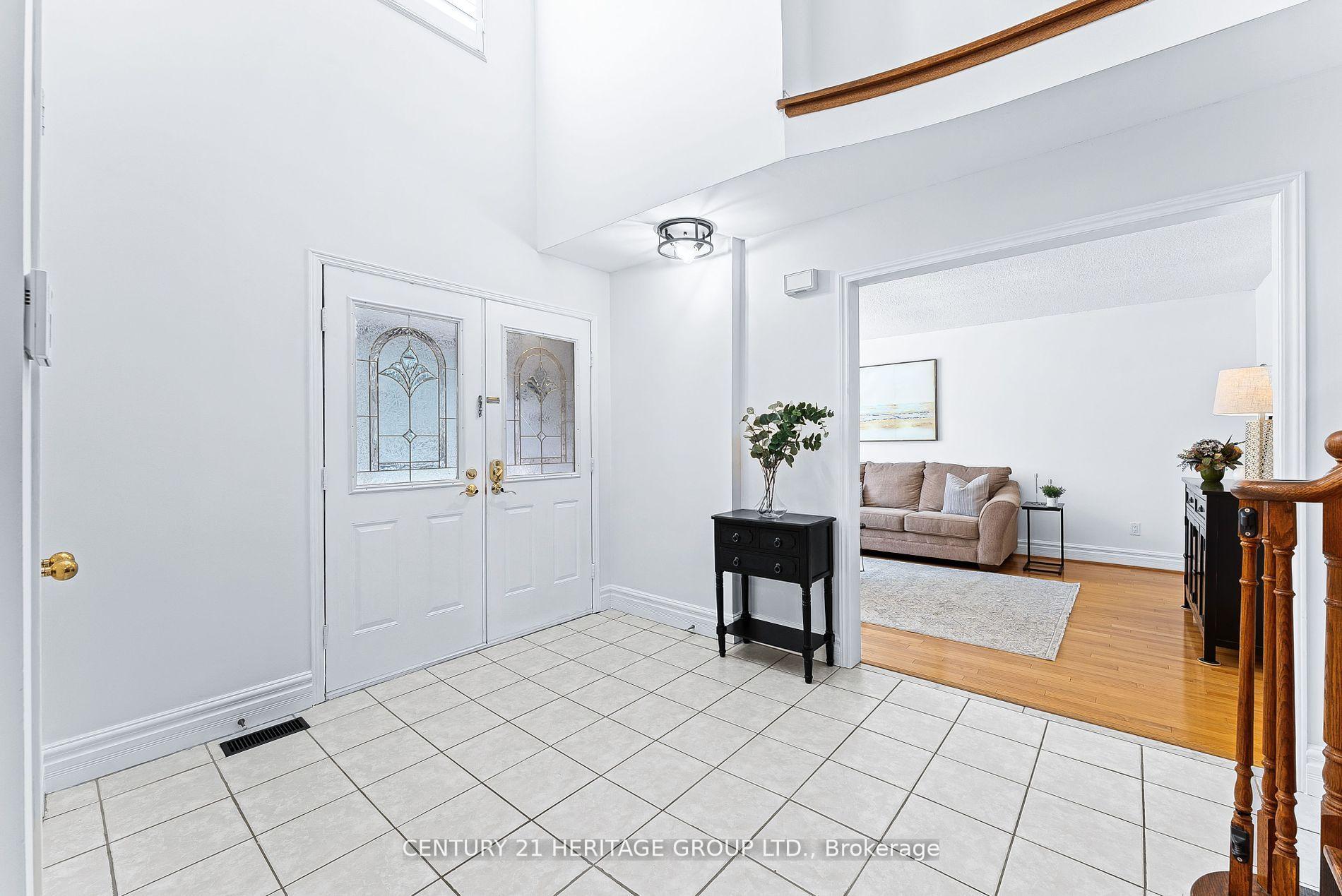 Photo 5 of 140 Tamarac Trail S, Aurora, Aurora Highlands — HOMEH