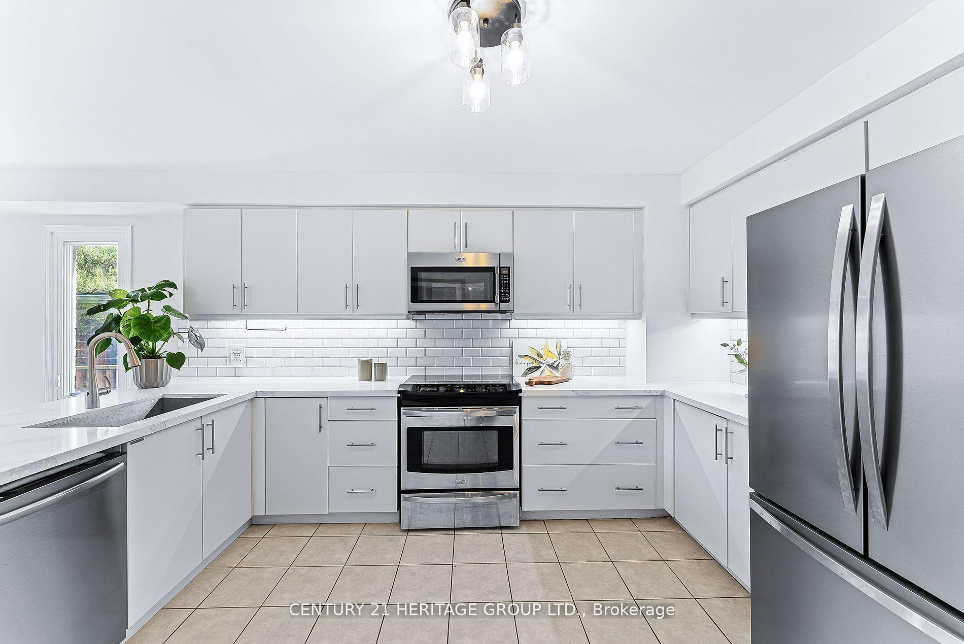 Photo 10 of 140 Tamarac Trail S, Aurora, Aurora Highlands — HOMEH