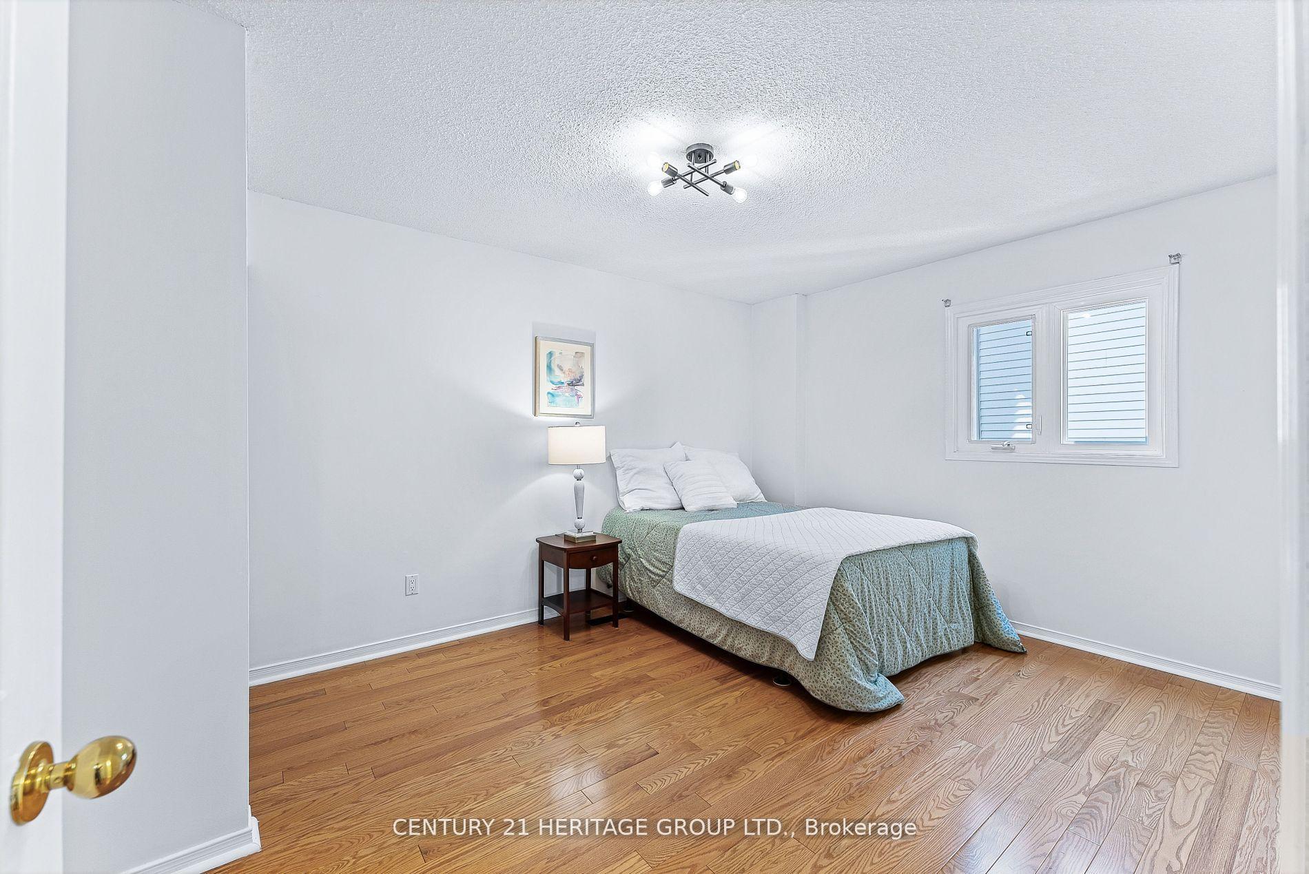 Photo 19 of 140 Tamarac Trail S, Aurora, Aurora Highlands — HOMEH