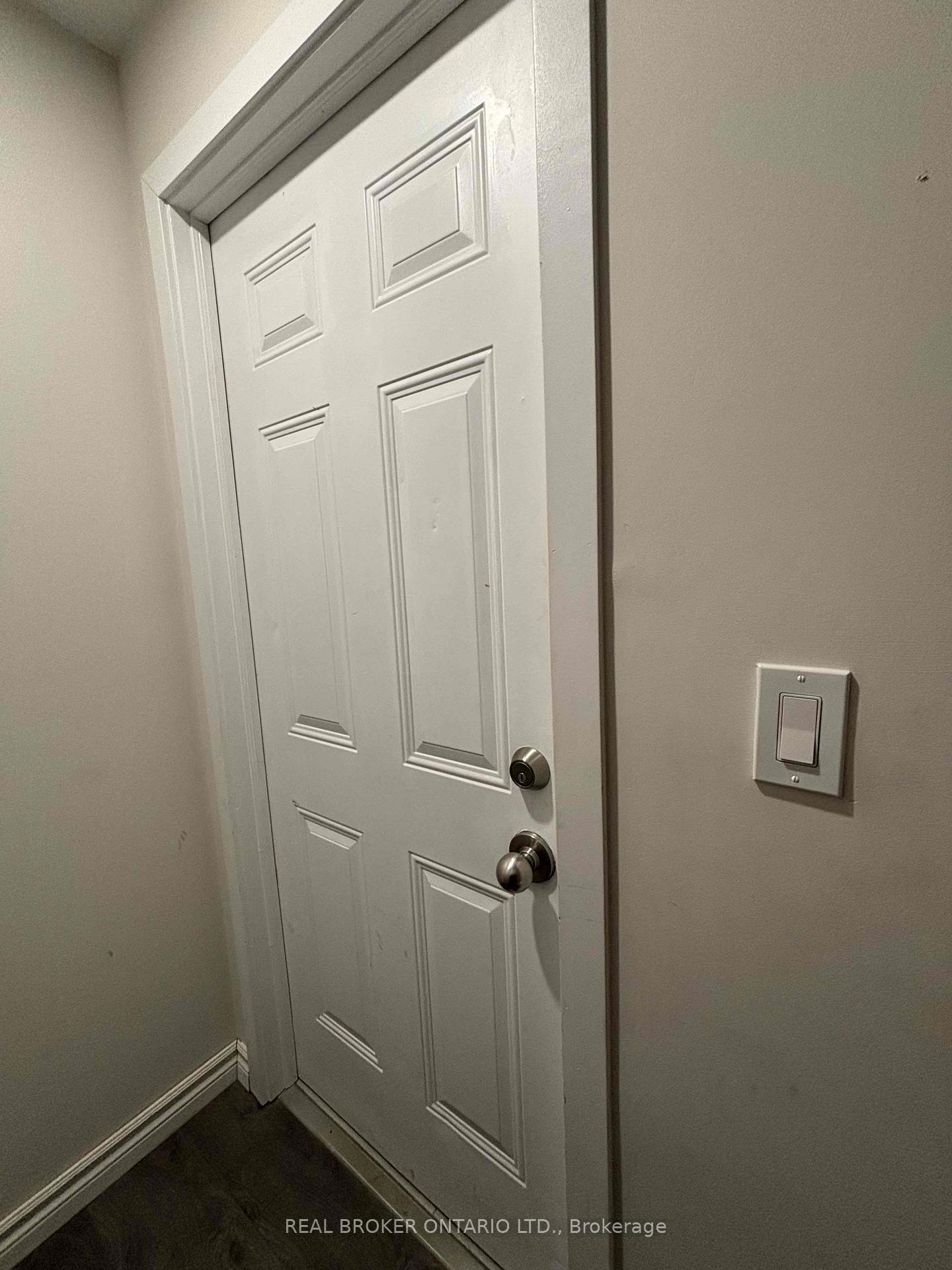 Photo 2 of Unit 3rd Flr, 770 St. Clair West Avenue, Toronto, Humewood-Cedarvale — HOMEH