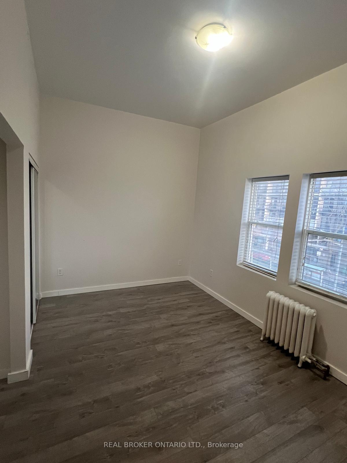 Photo 7 of Unit 3rd Flr, 770 St. Clair West Avenue, Toronto, Humewood-Cedarvale — HOMEH