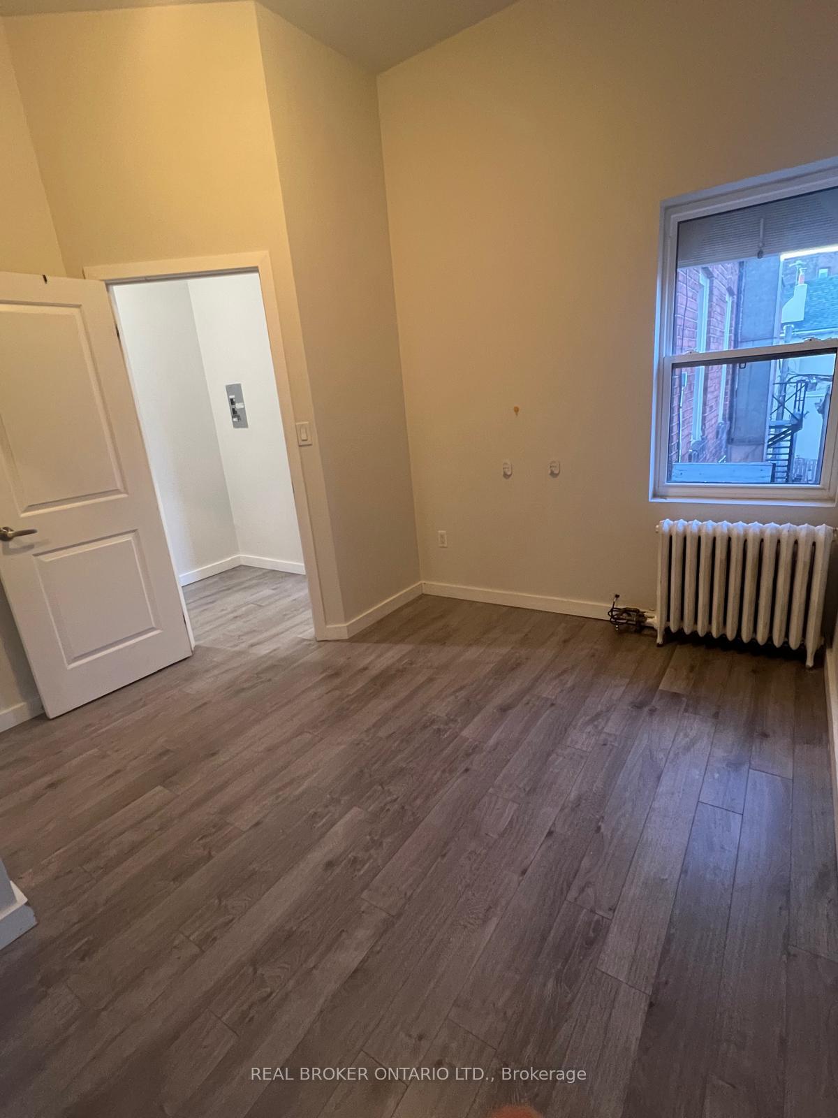 Photo 9 of Unit 3rd Flr, 770 St. Clair West Avenue, Toronto, Humewood-Cedarvale — HOMEH