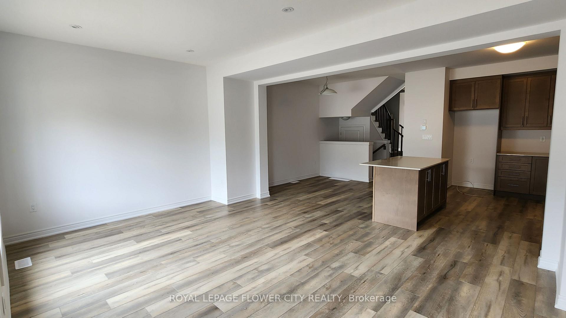 Photo 6 of Unit 91, 120 Court Drive, Brant, Paris — HOMEH