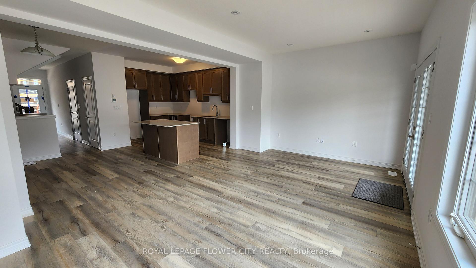 Photo 7 of Unit 91, 120 Court Drive, Brant, Paris — HOMEH