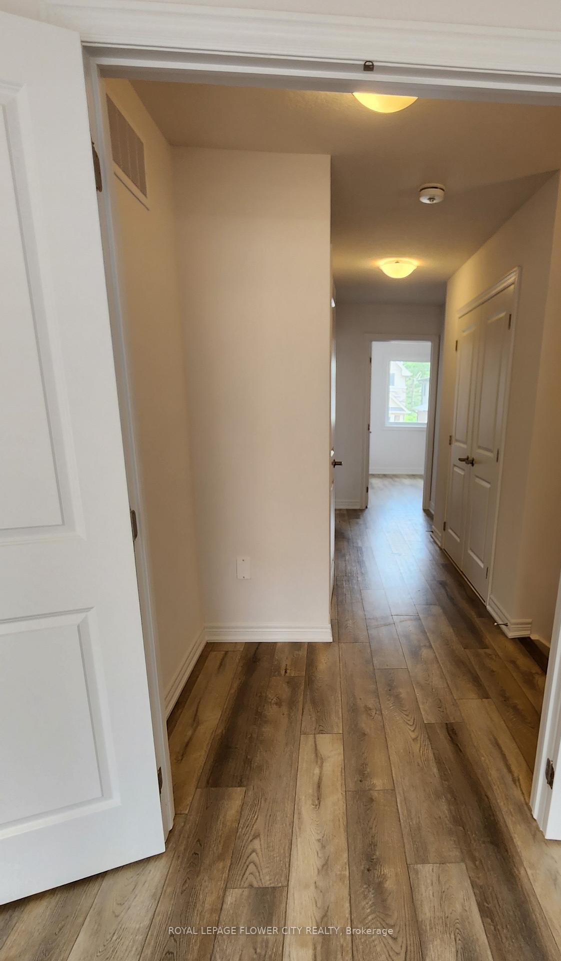 Photo 9 of Unit 91, 120 Court Drive, Brant, Paris — HOMEH