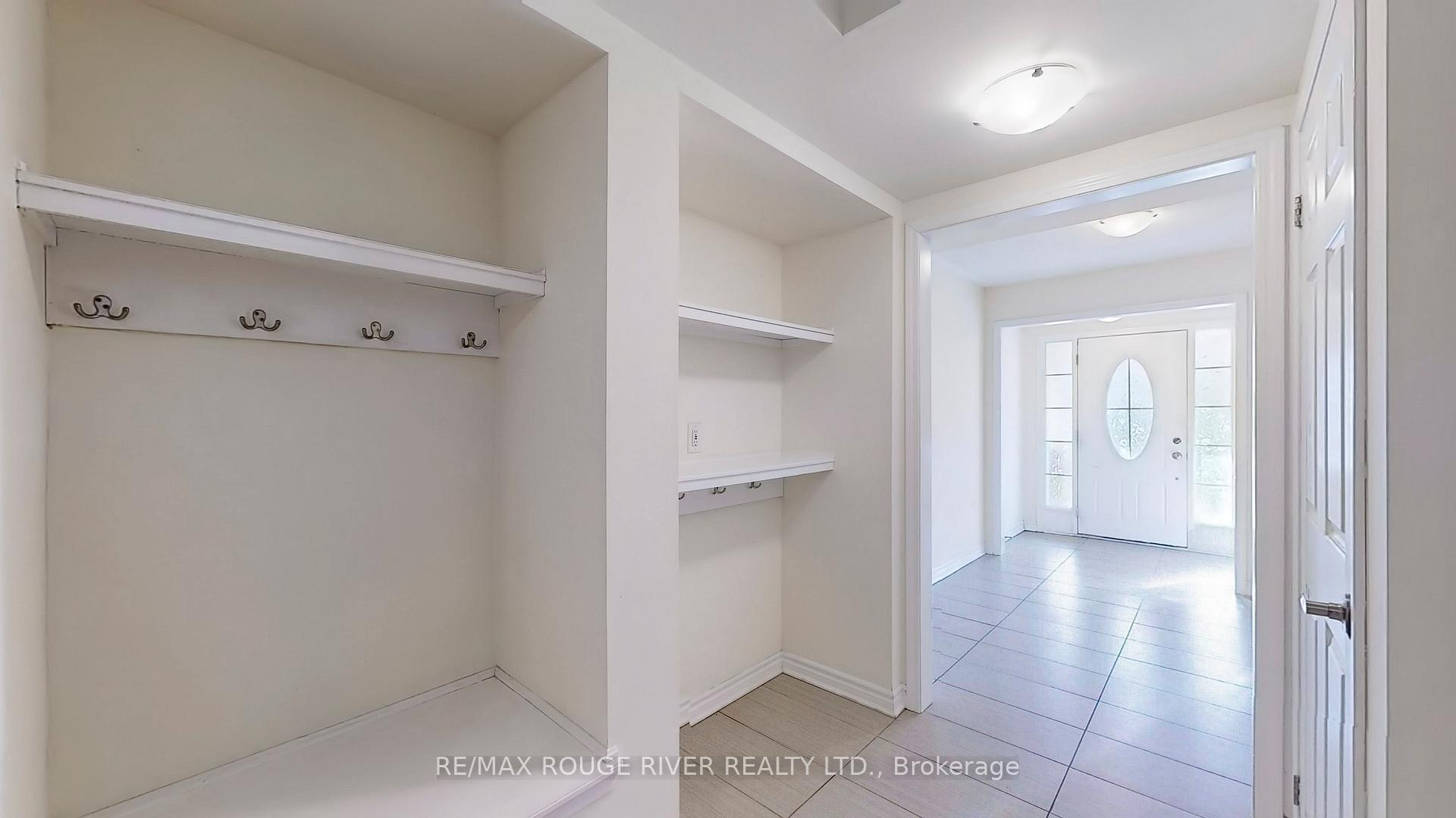 Photo 2 of 1056 Clipper Lane, Pickering, Rural Pickering — HOMEH