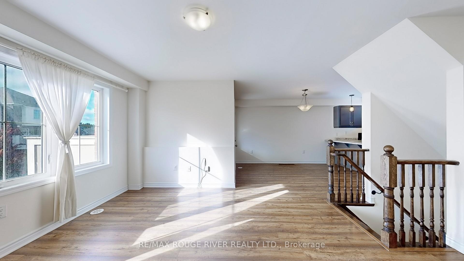 Photo 5 of 1056 Clipper Lane, Pickering, Rural Pickering — HOMEH