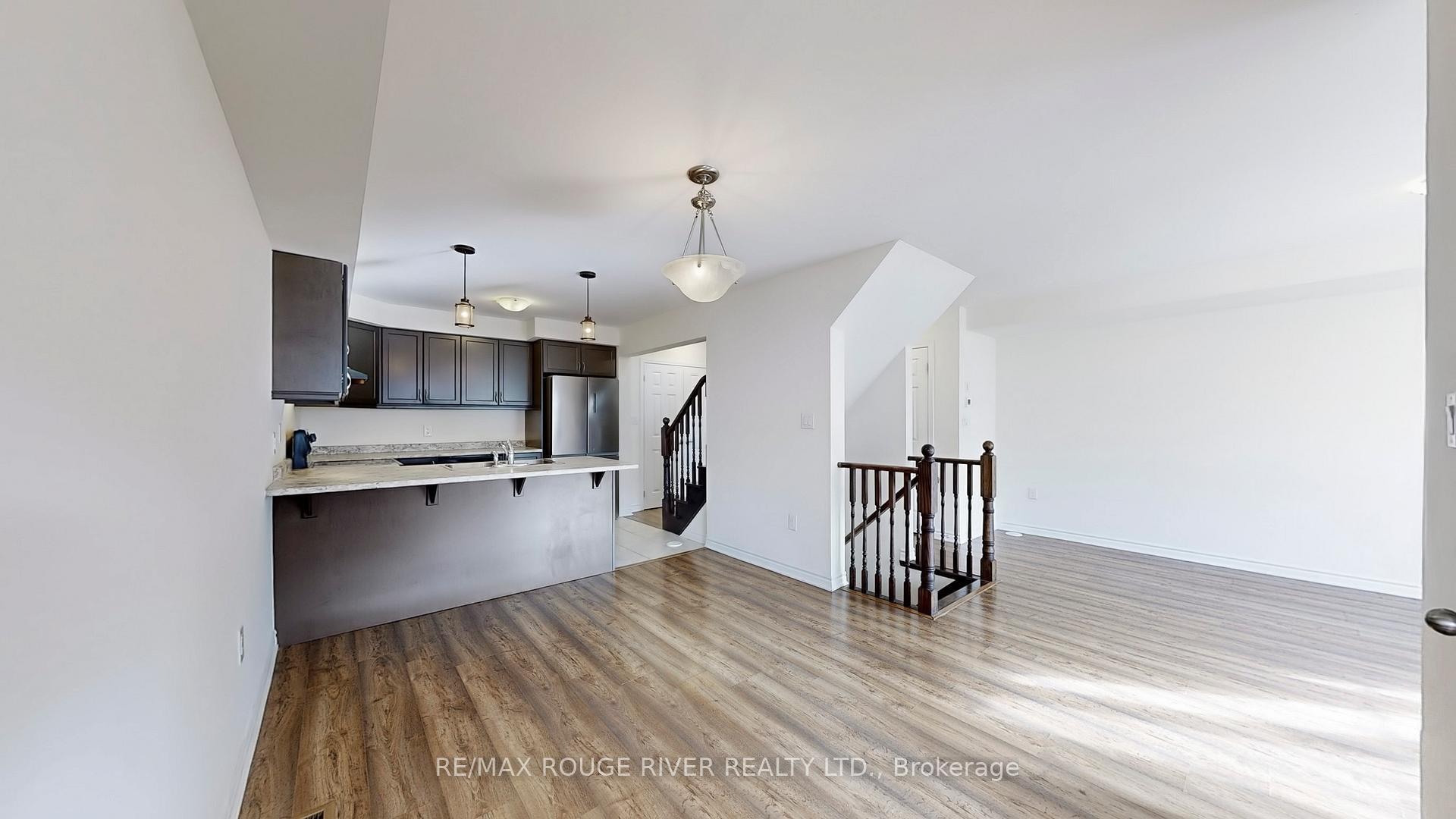 Photo 10 of 1056 Clipper Lane, Pickering, Rural Pickering — HOMEH