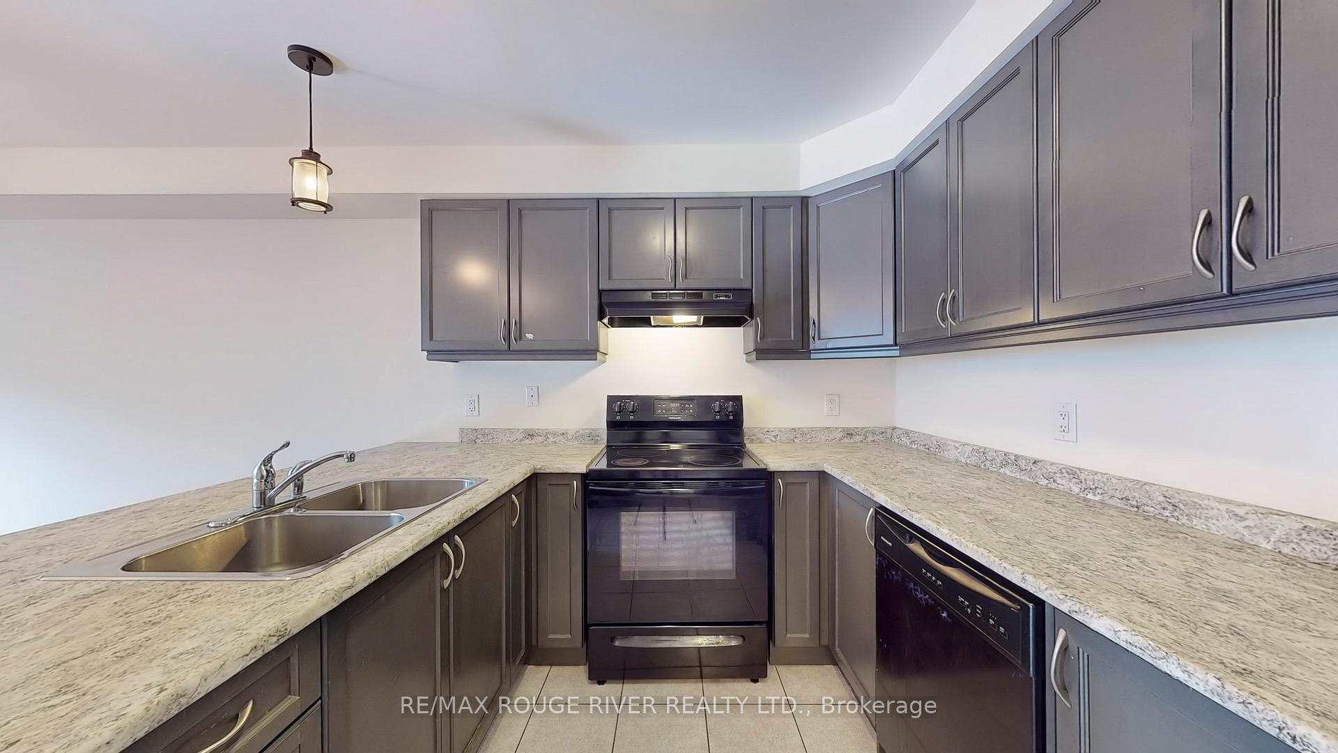 Photo 16 of 1056 Clipper Lane, Pickering, Rural Pickering — HOMEH