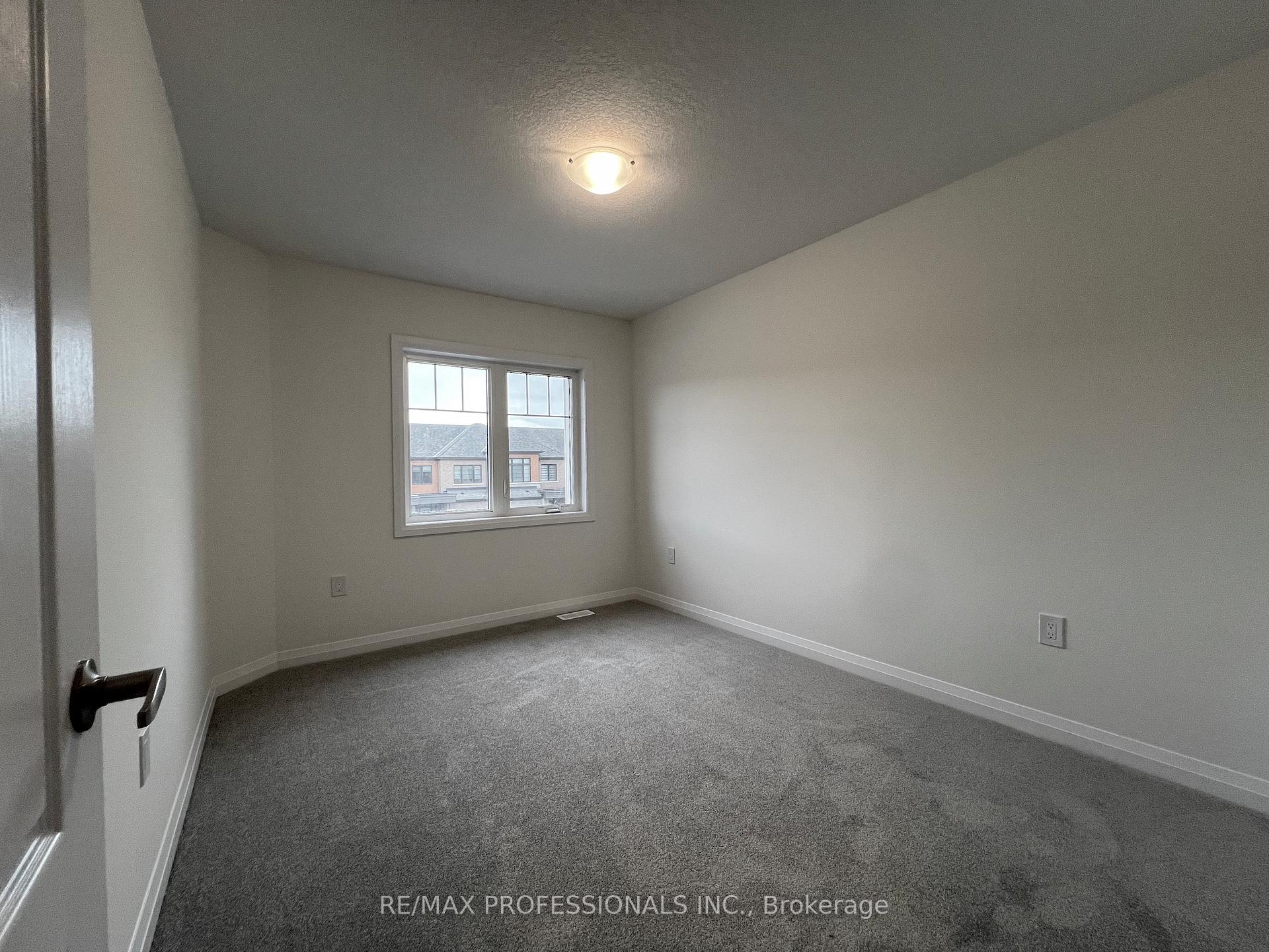 Photo 26 of 110 Granville Crescent, Haldimand — HOMEH