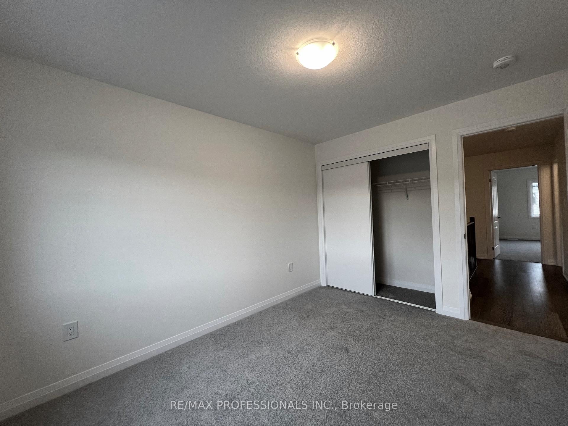 Photo 27 of 110 Granville Crescent, Haldimand — HOMEH