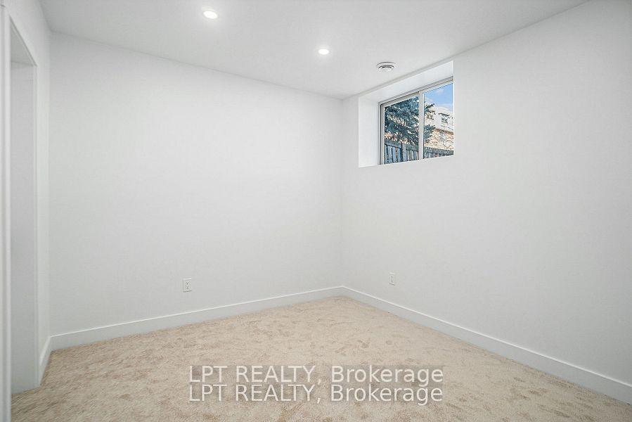 Photo 6 of Unit A, 14 Stevens Avenue, Ottawa, Vanier — HOMEH