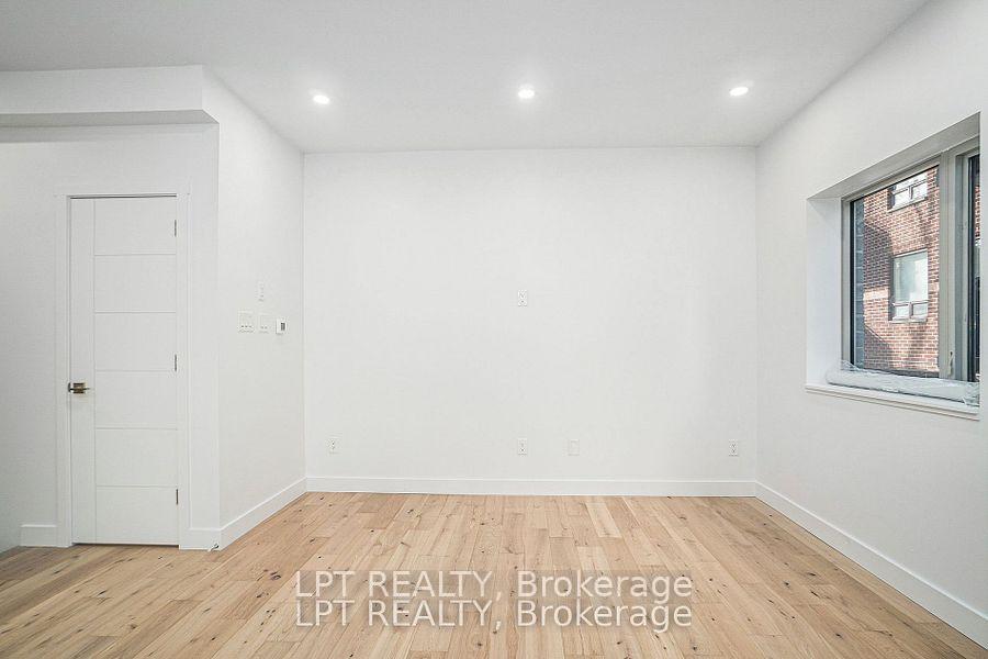 Photo 12 of Unit A, 14 Stevens Avenue, Ottawa, Vanier — HOMEH