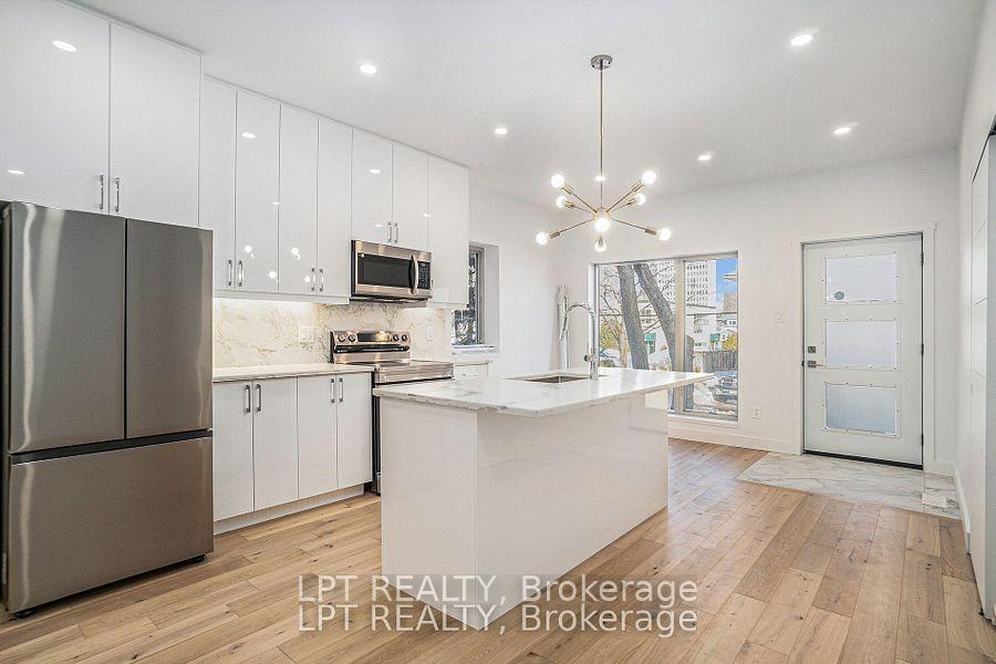 Photo 15 of Unit A, 14 Stevens Avenue, Ottawa, Vanier — HOMEH