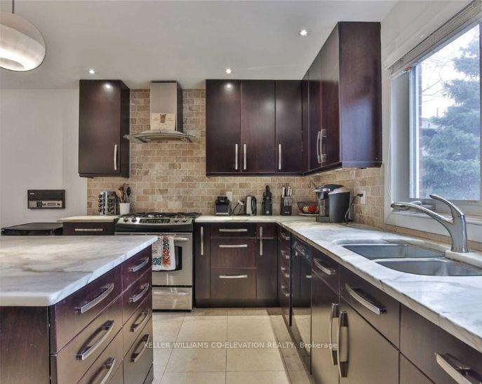Photo 12 of 628 Adelaide Street W, Toronto, Niagara — HOMEH