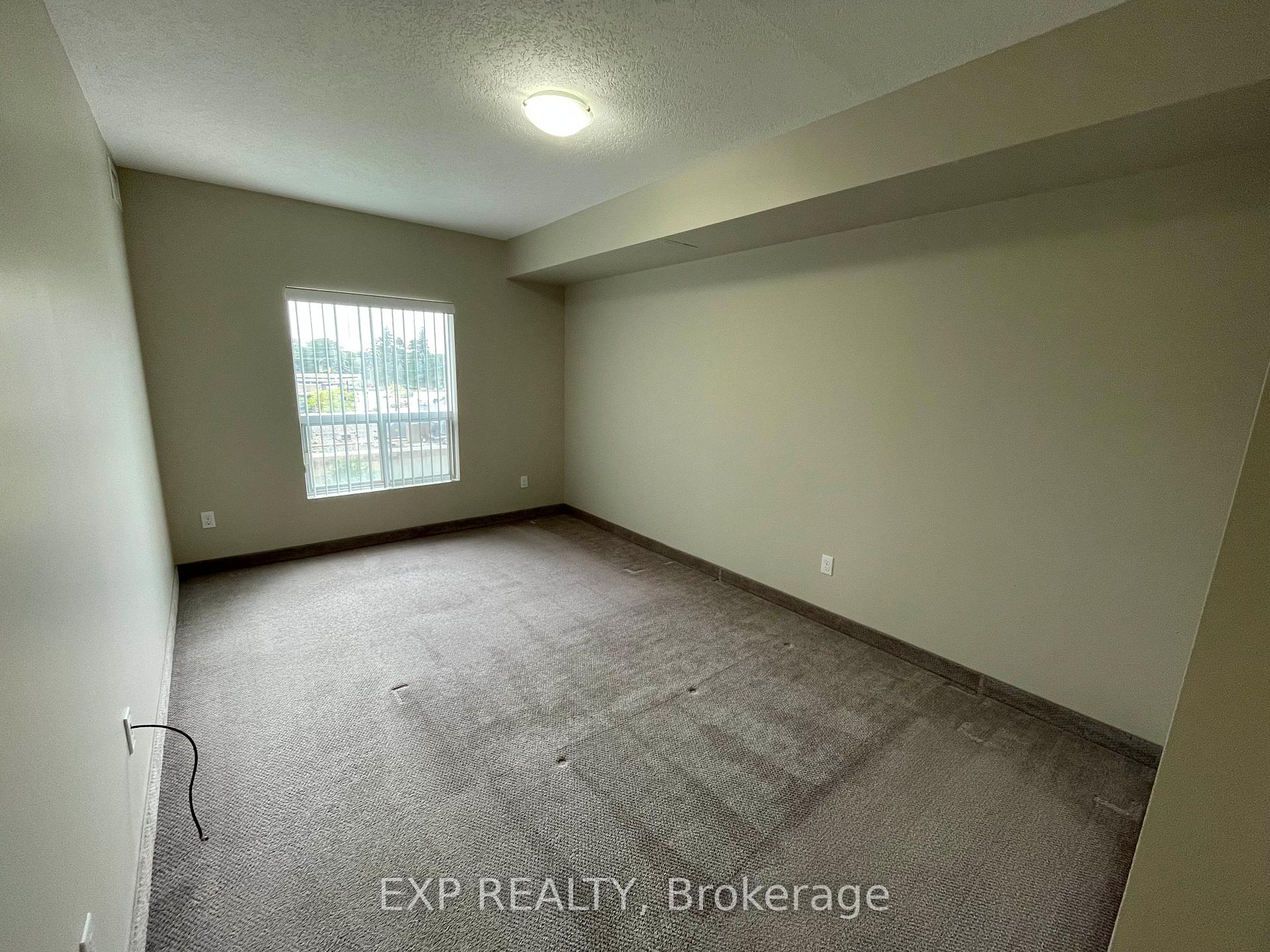 Photo 2 of Unit 411, 239 Auburn Drive, Waterloo — HOMEH