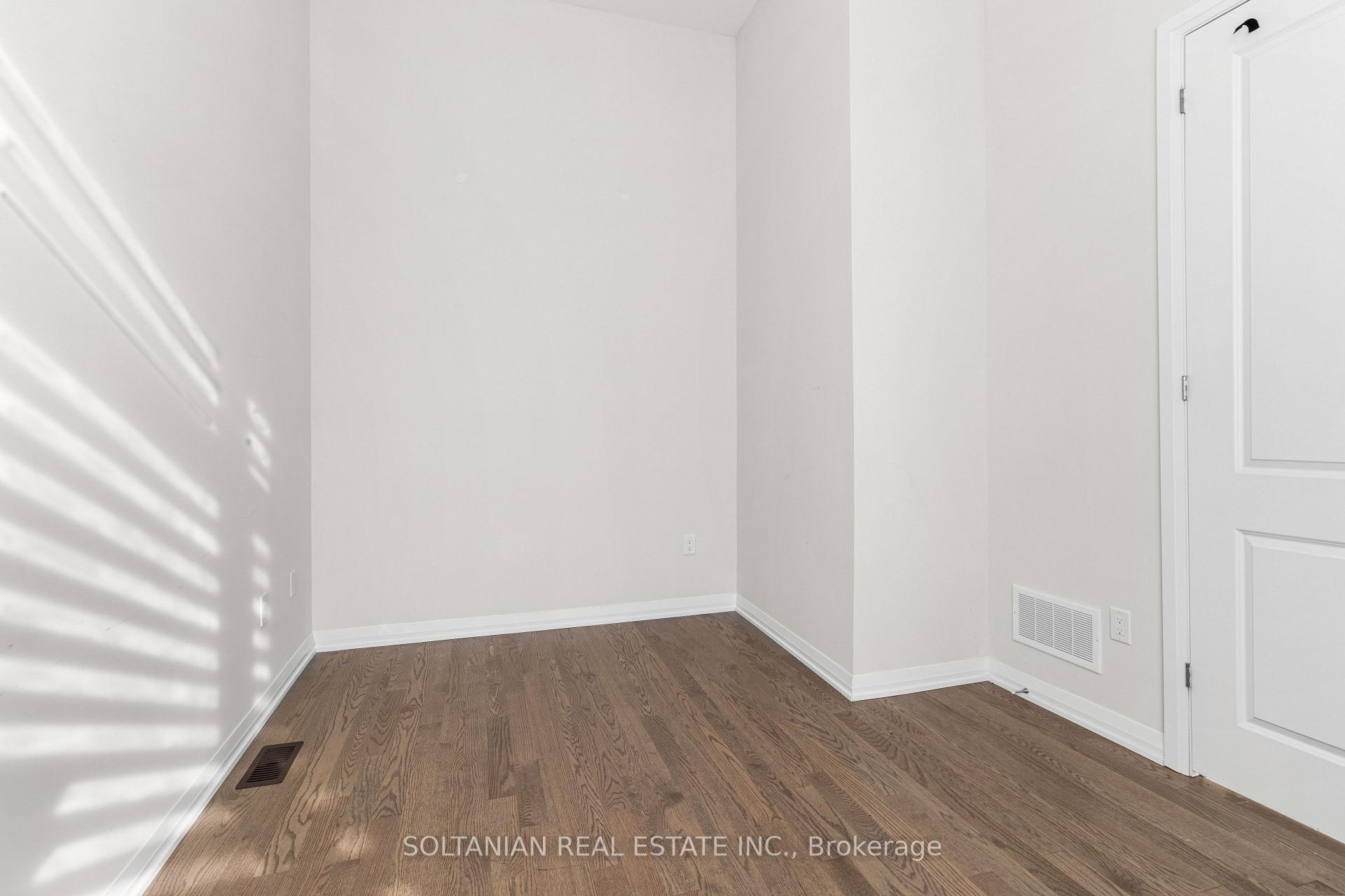 Photo 9 of 3725 Lakepoint Drive E, Orillia — HOMEH