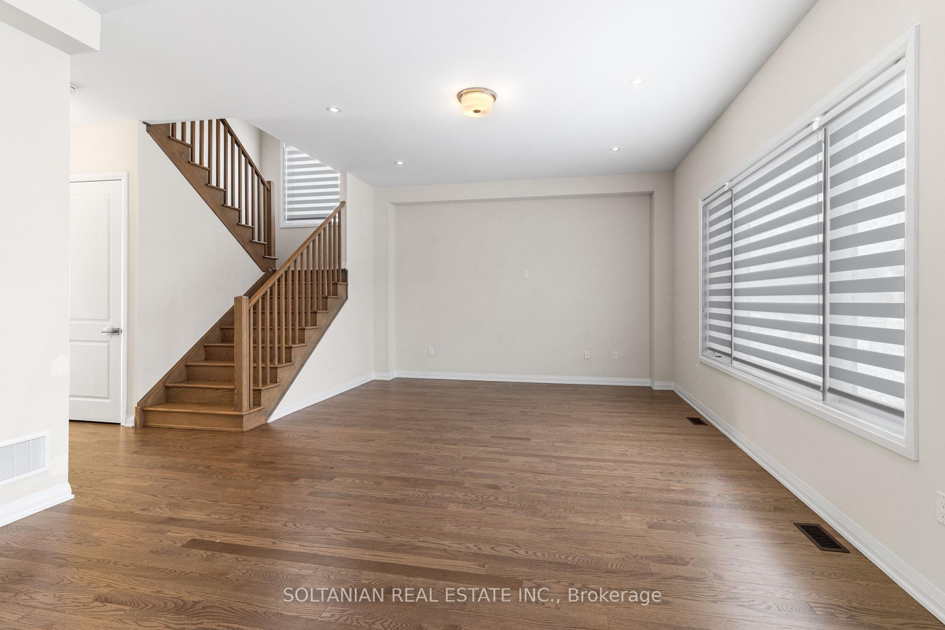 Photo 8 of 3725 Lakepoint Drive E, Orillia — HOMEH