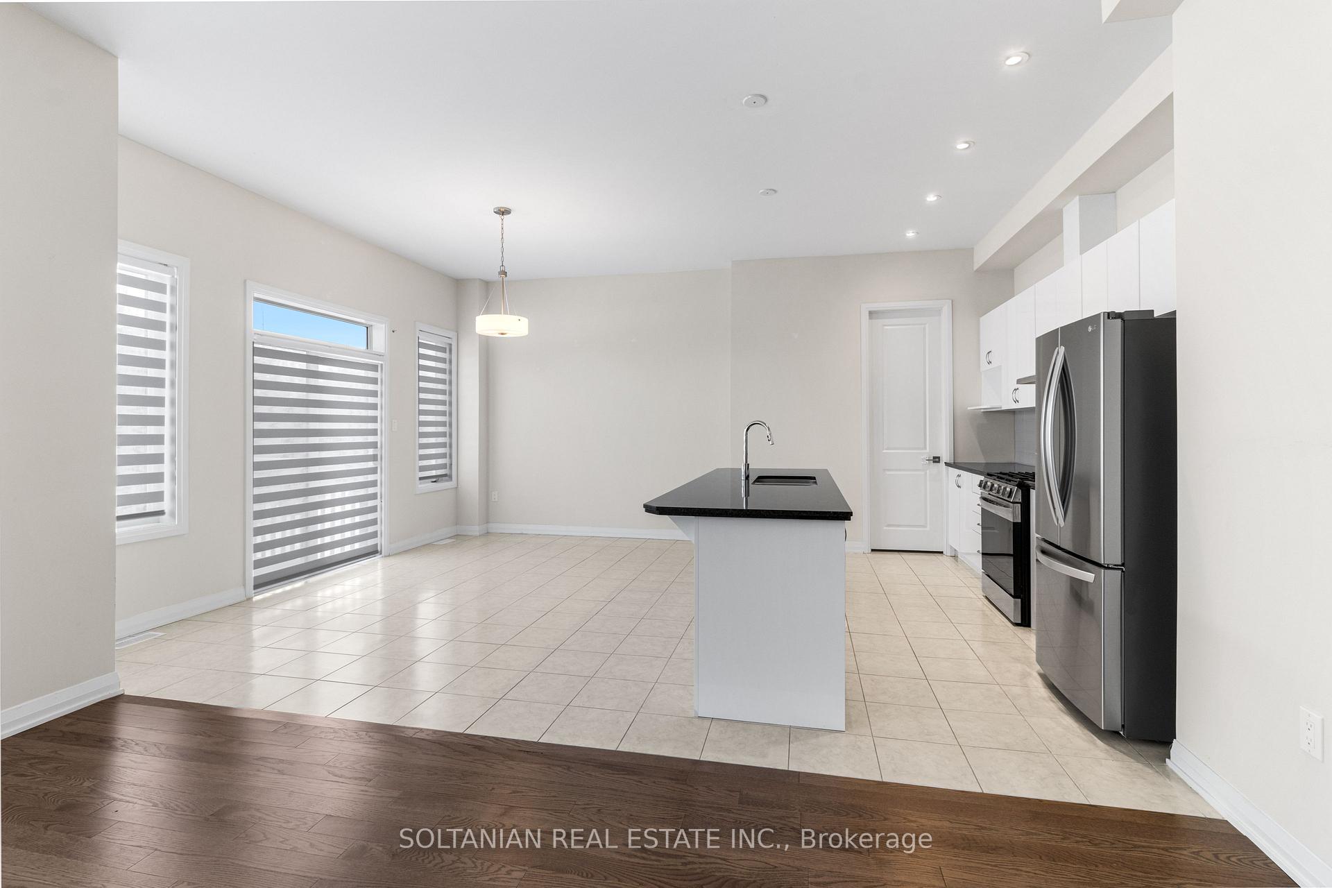 Photo 12 of 3725 Lakepoint Drive E, Orillia — HOMEH