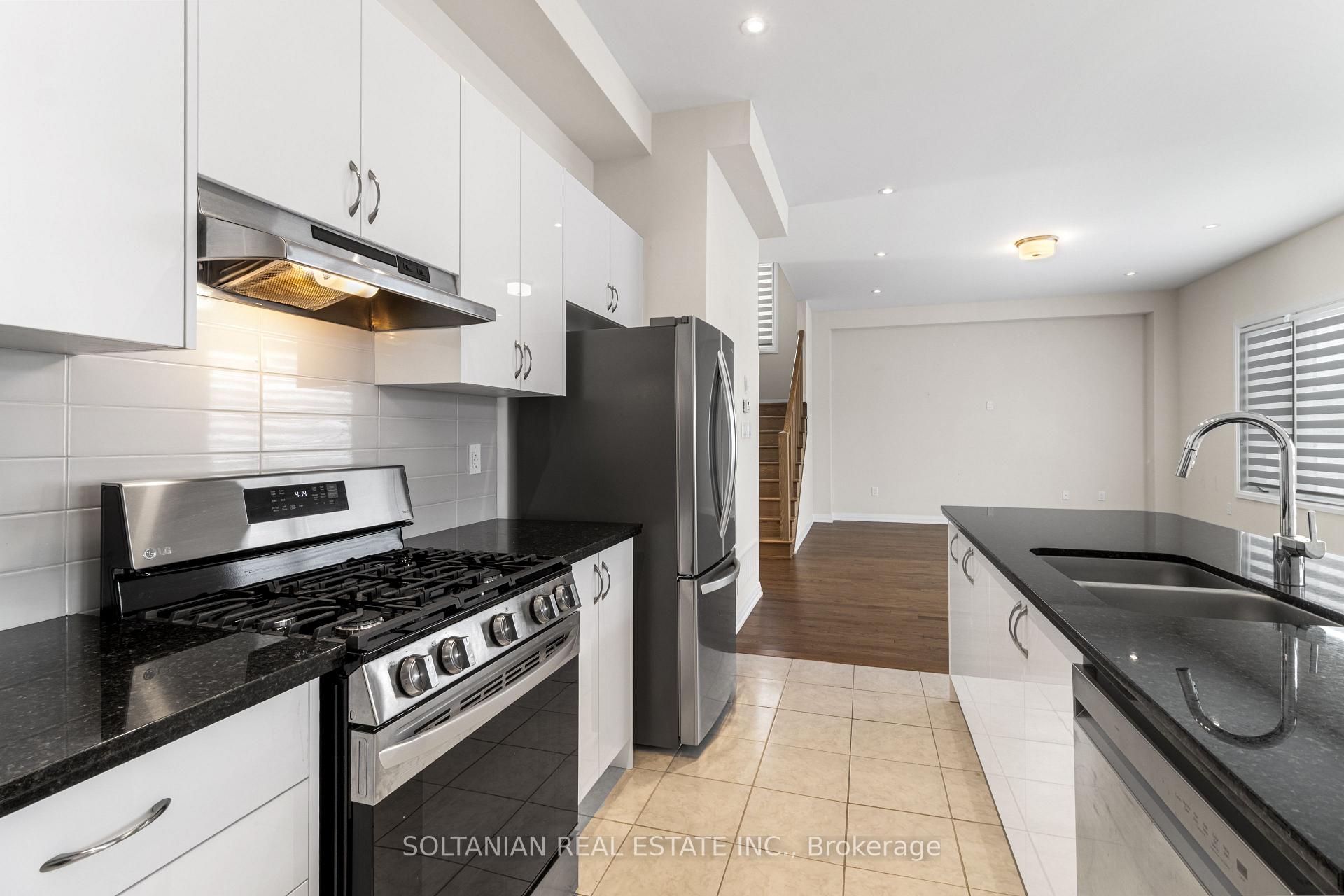 Photo 18 of 3725 Lakepoint Drive E, Orillia — HOMEH