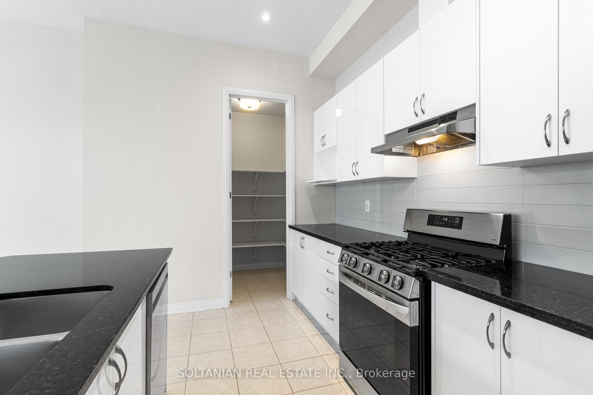 Photo 24 of 3725 Lakepoint Drive E, Orillia — HOMEH