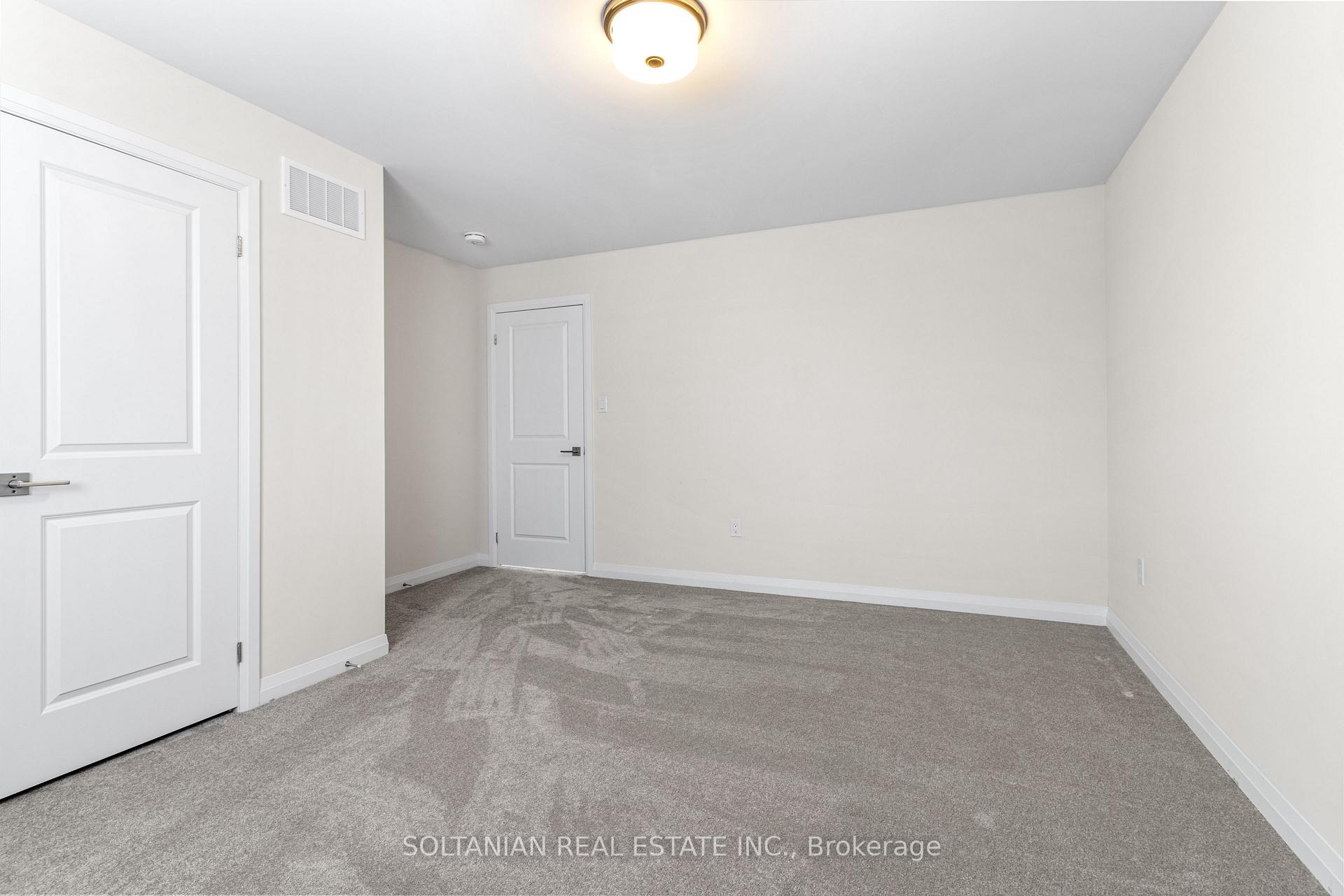 Photo 23 of 3725 Lakepoint Drive E, Orillia — HOMEH