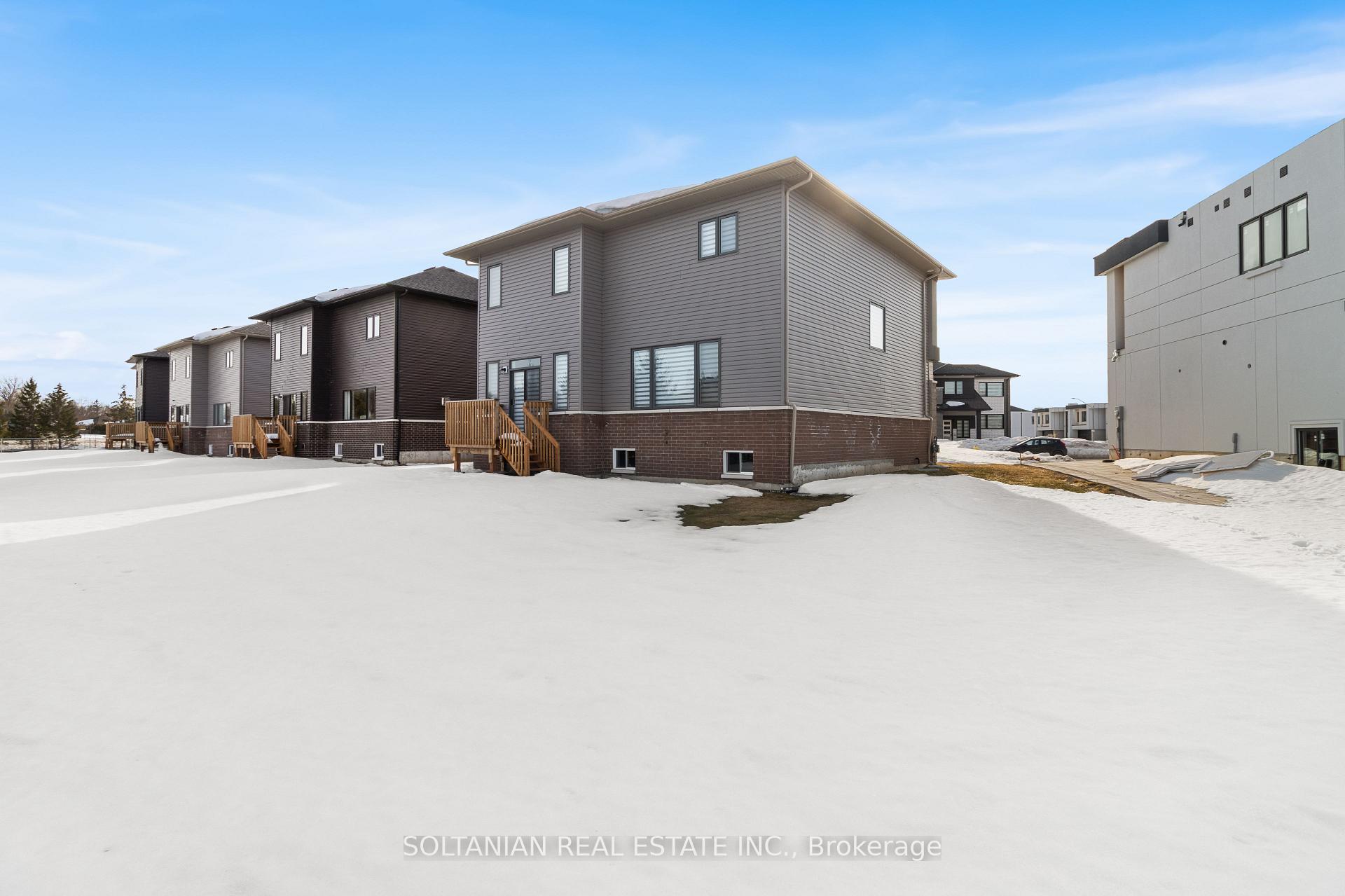 Photo 31 of 3725 Lakepoint Drive E, Orillia — HOMEH