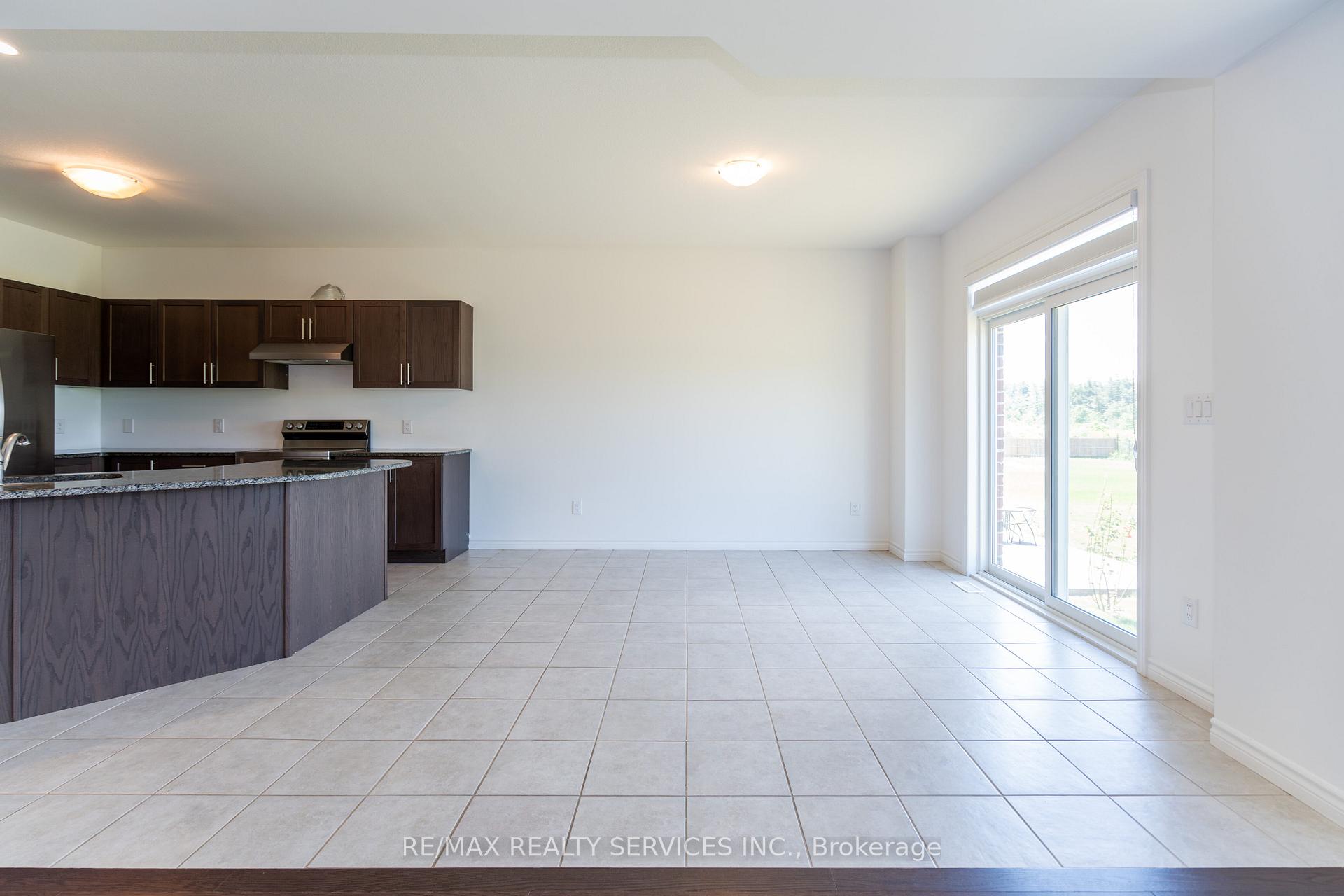 Photo 11 of 288 Freure Drive, Cambridge — HOMEH