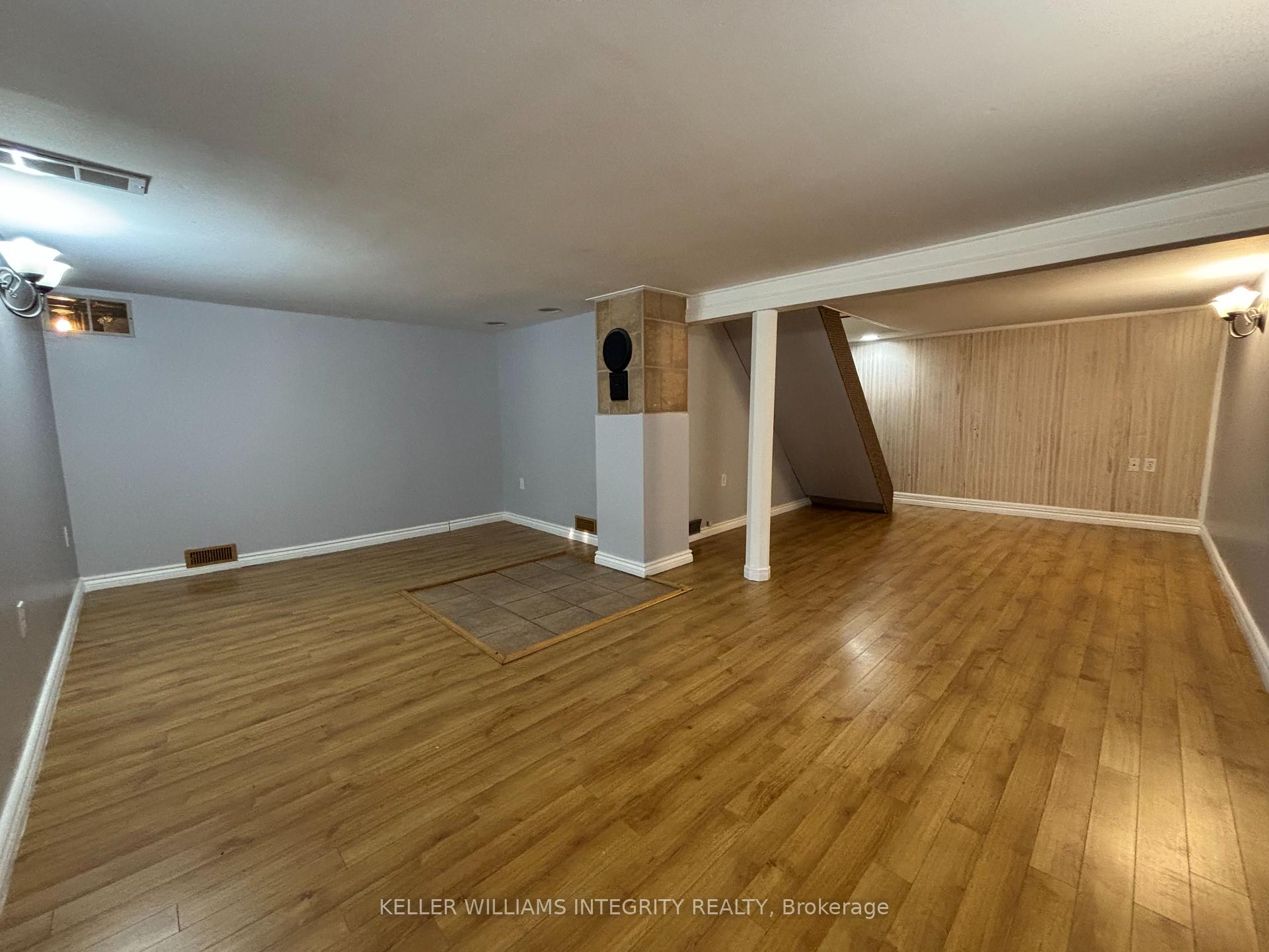 Photo 16 of 158 Cameron Avenue, Renfrew — HOMEH