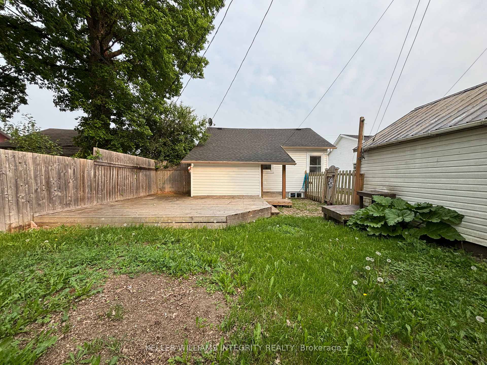 Photo 21 of 158 Cameron Avenue, Renfrew — HOMEH