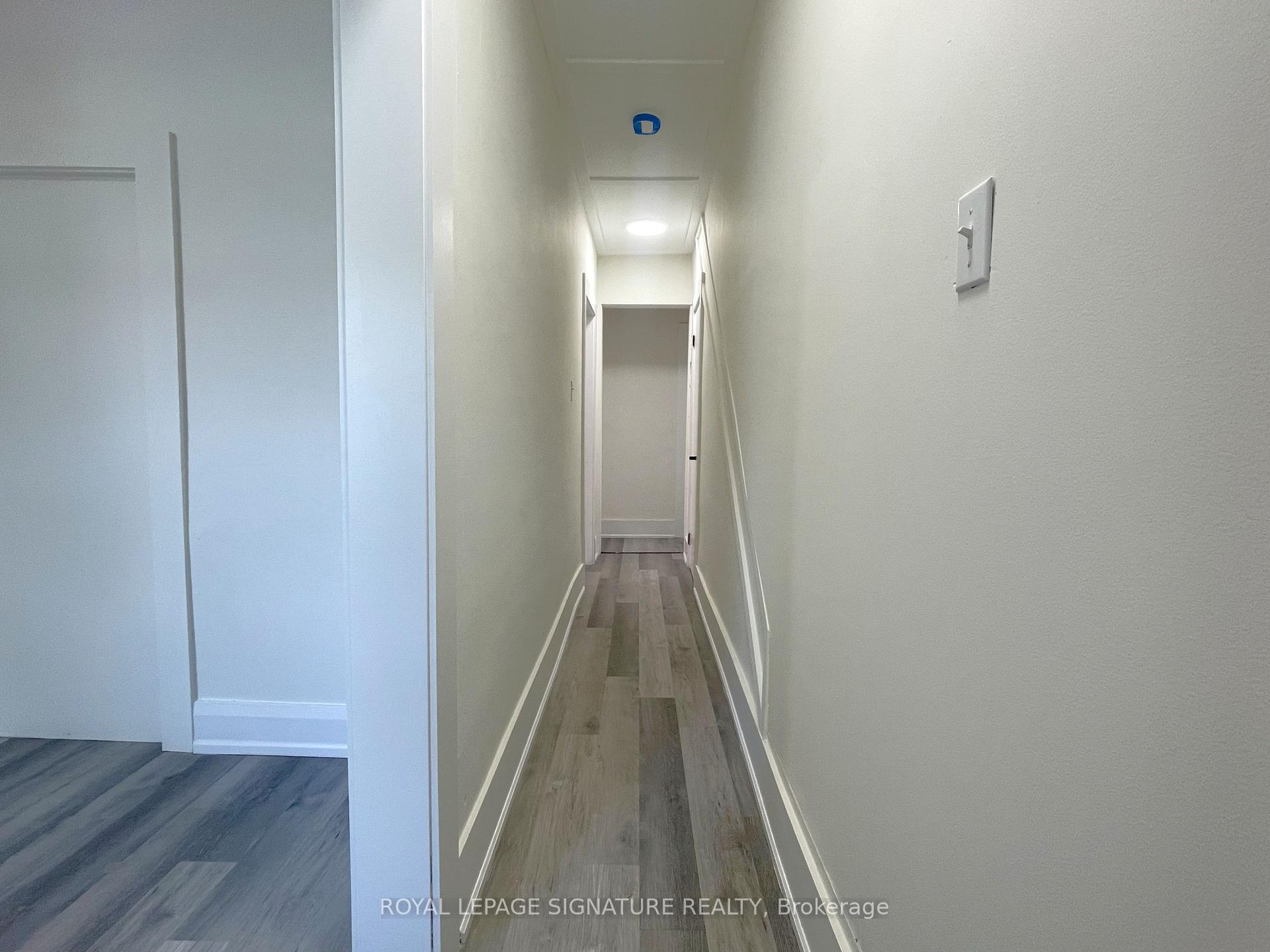 Photo 6 of Unit Main, 167 Barker Avenue, Toronto, Woodbine-Lumsden — HOMEH
