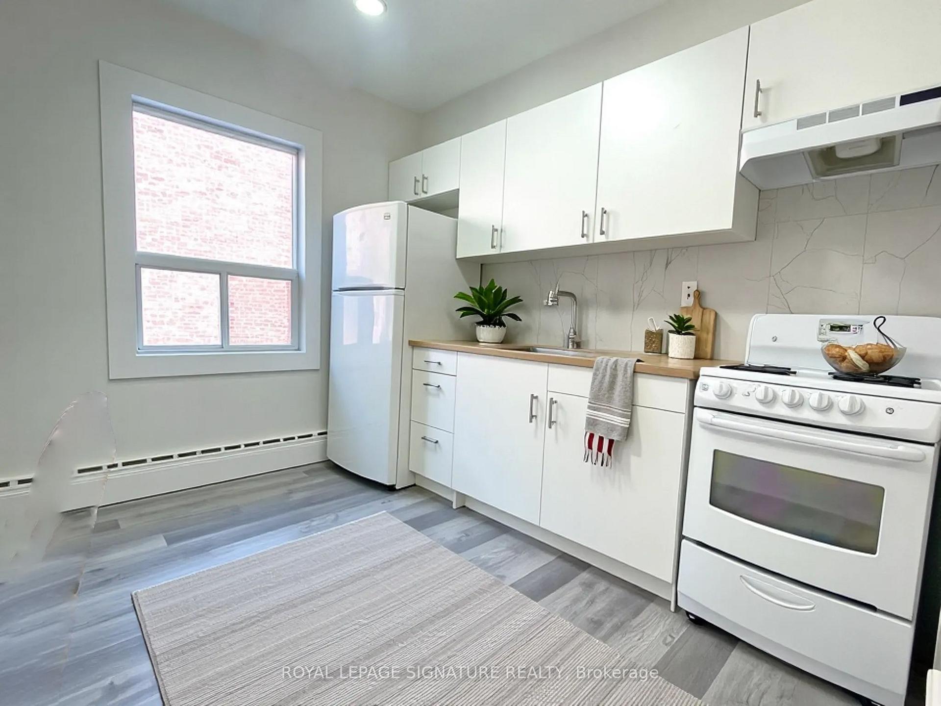 Photo 10 of Unit Main, 167 Barker Avenue, Toronto, Woodbine-Lumsden — HOMEH