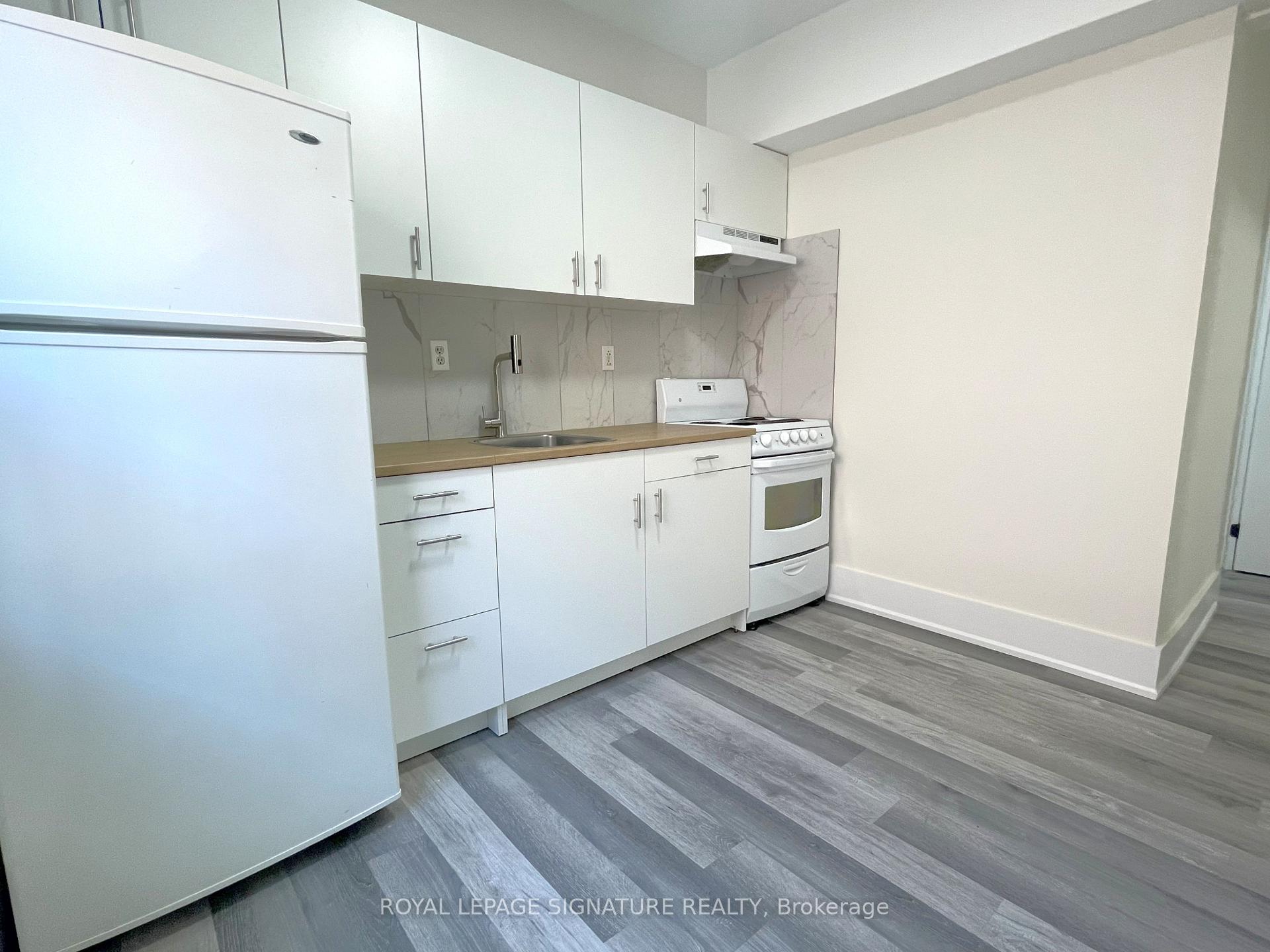 Photo 11 of Unit Main, 167 Barker Avenue, Toronto, Woodbine-Lumsden — HOMEH