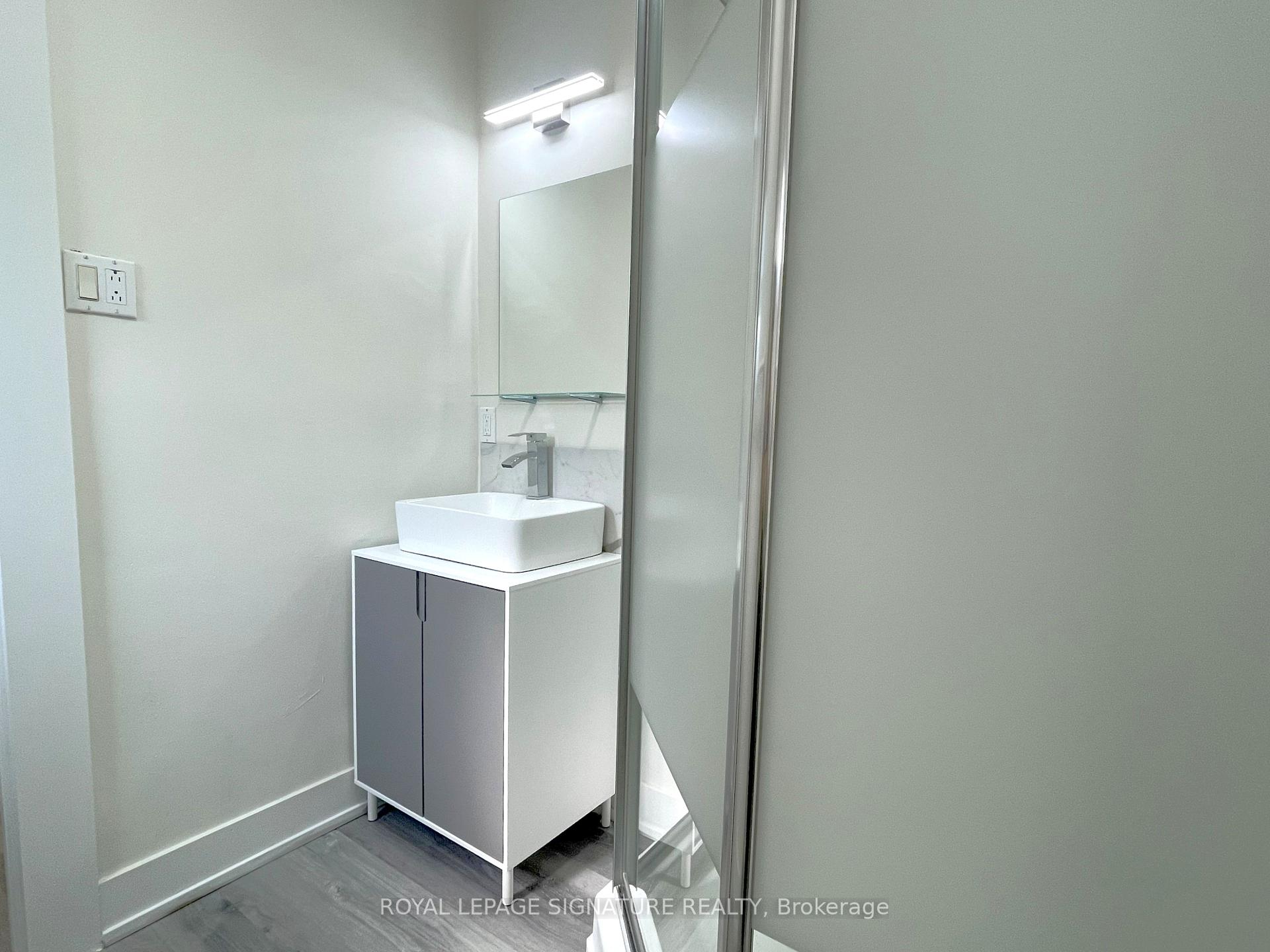Photo 15 of Unit Main, 167 Barker Avenue, Toronto, Woodbine-Lumsden — HOMEH