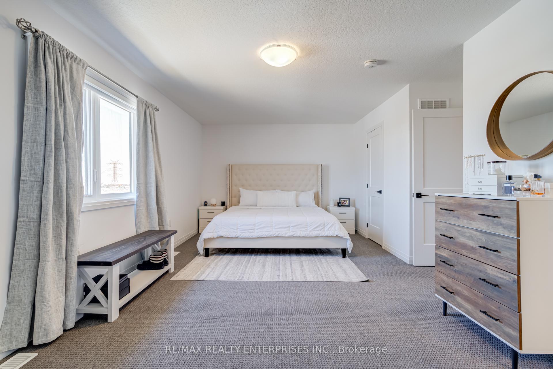 Photo 29 of Unit 2, 61 Soho Street, Hamilton, Stoney Creek — HOMEH