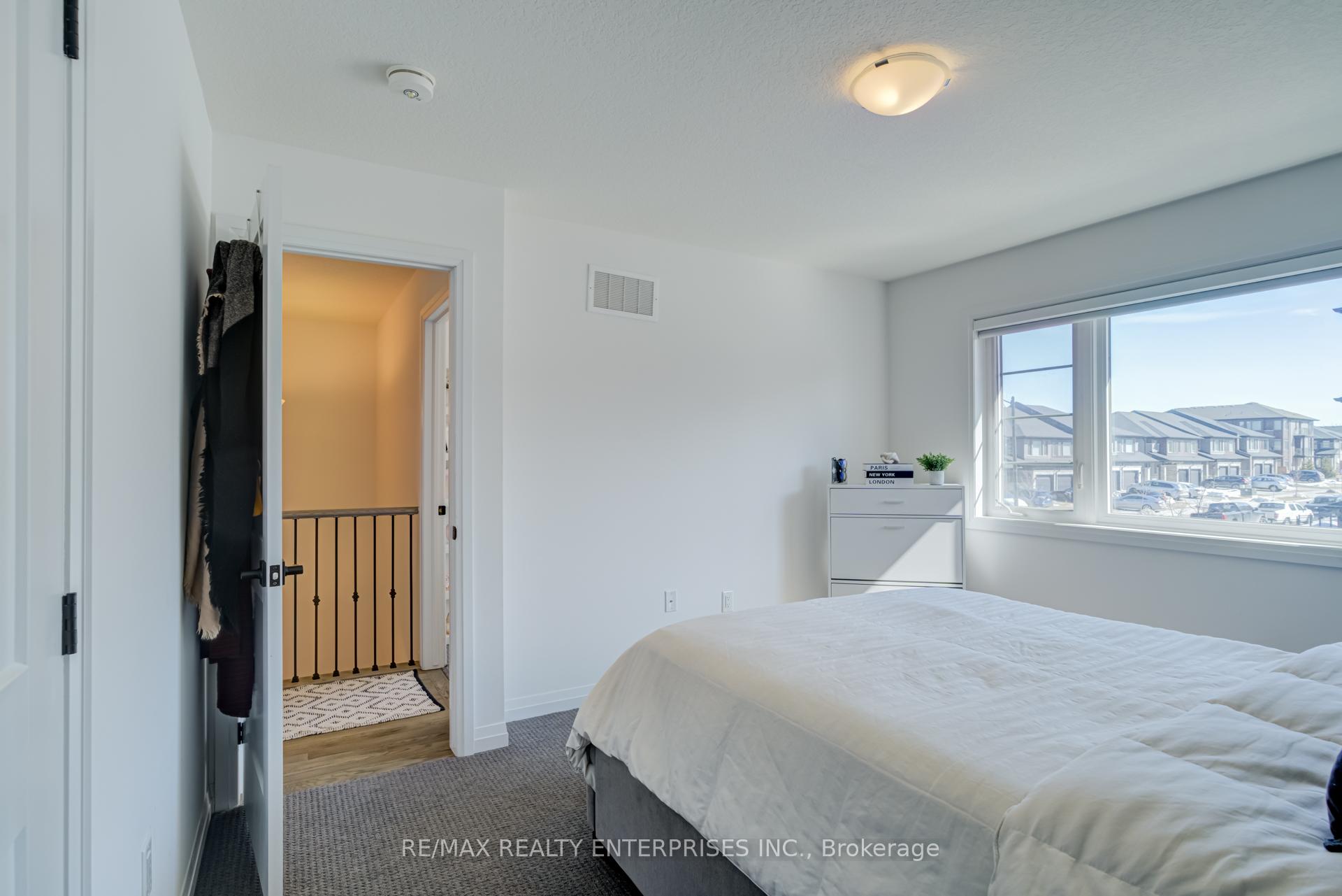 Photo 25 of Unit 2, 61 Soho Street, Hamilton, Stoney Creek — HOMEH