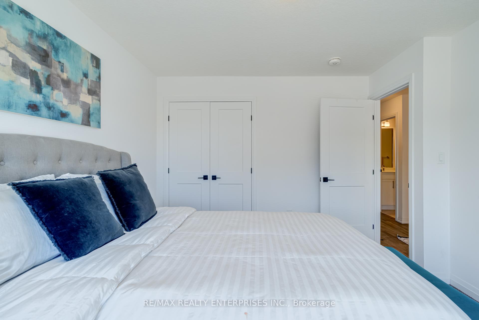 Photo 26 of Unit 2, 61 Soho Street, Hamilton, Stoney Creek — HOMEH