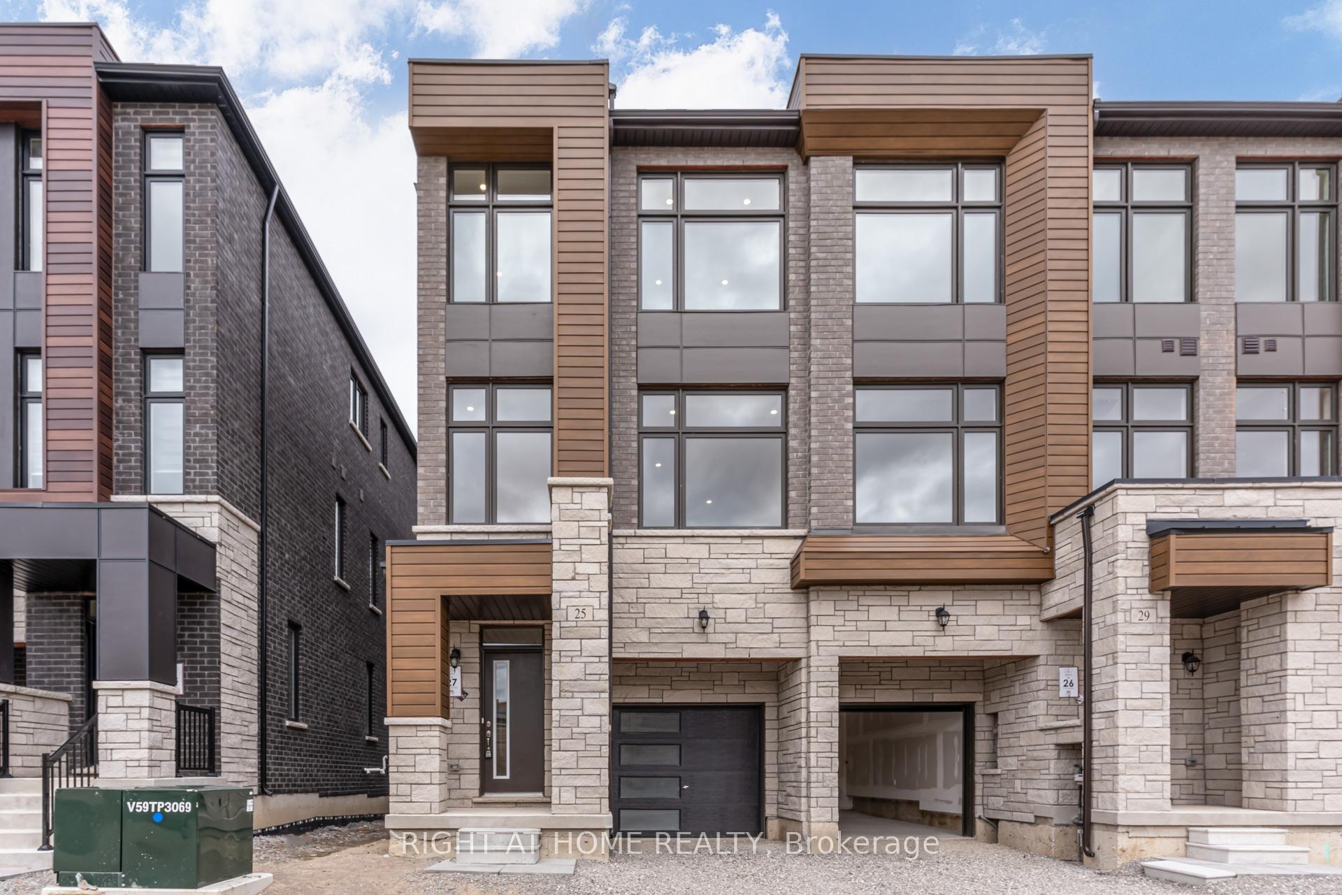 Photo 1 of 25 Drainie Street, Vaughan, Elder Mills — HOMEH