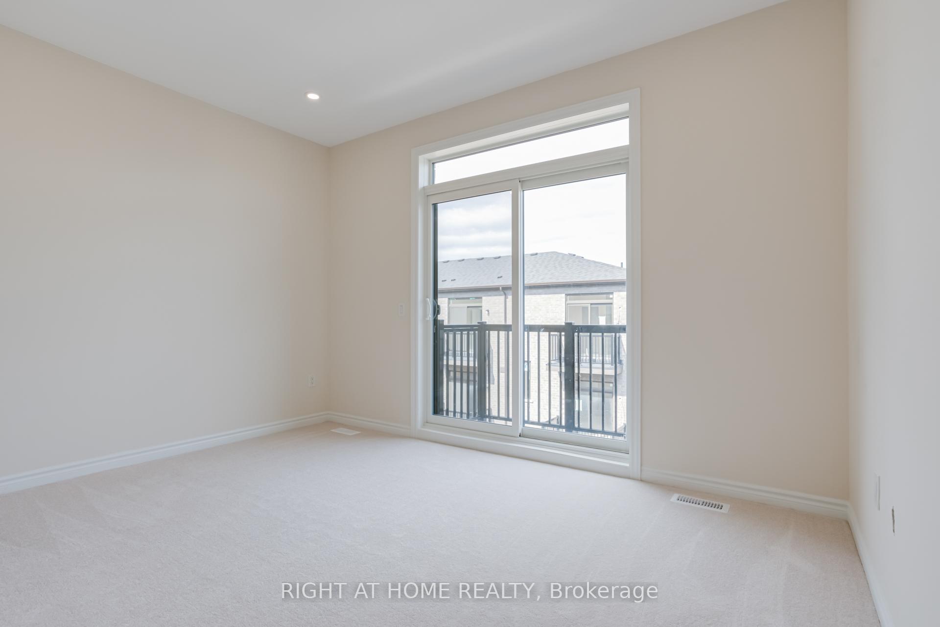 Photo 19 of 25 Drainie Street, Vaughan, Elder Mills — HOMEH