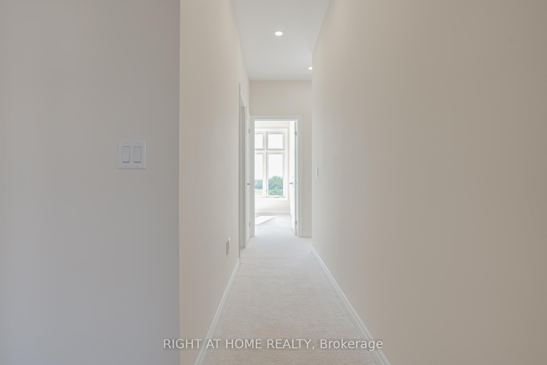 Photo 24 of 25 Drainie Street, Vaughan, Elder Mills — HOMEH