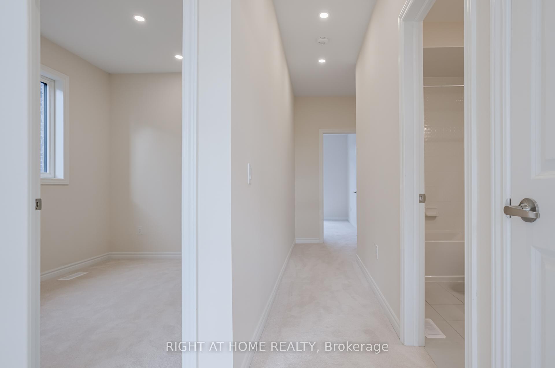 Photo 25 of 25 Drainie Street, Vaughan, Elder Mills — HOMEH