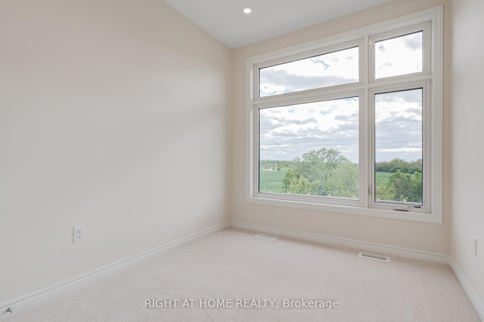 Photo 39 of 25 Drainie Street, Vaughan, Elder Mills — HOMEH