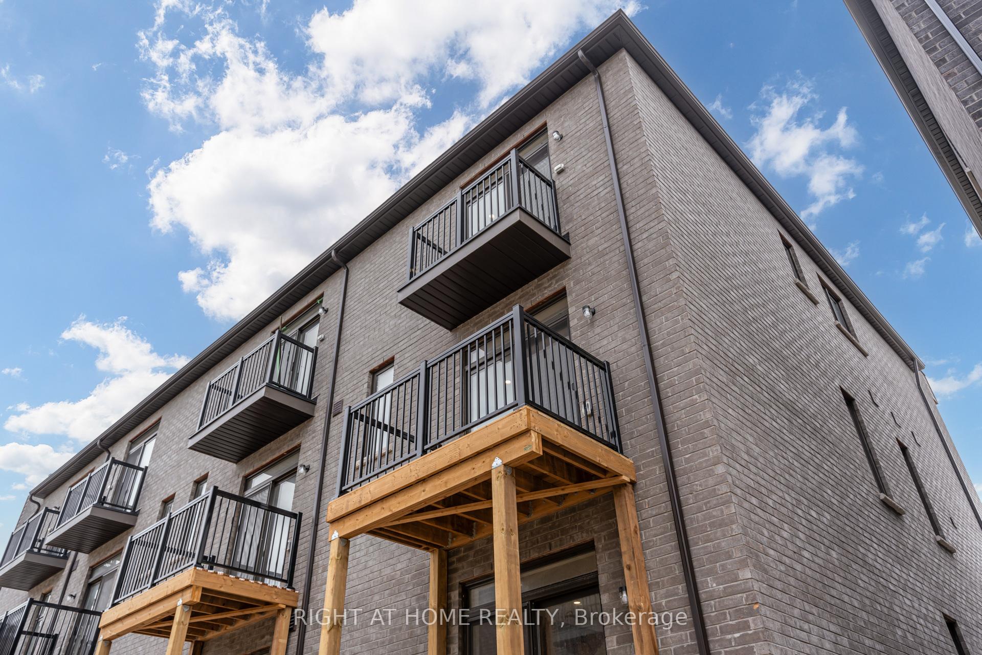 Photo 38 of 25 Drainie Street, Vaughan, Elder Mills — HOMEH