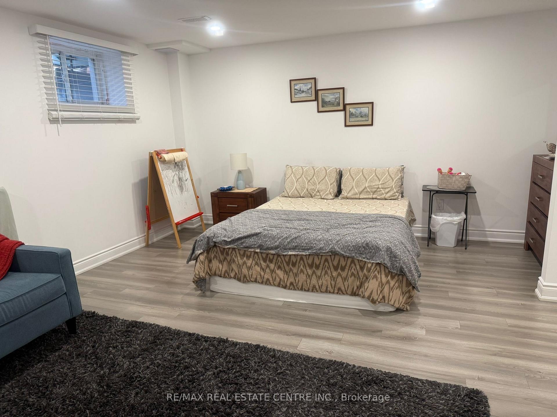 Photo 15 of 4 Little Britain Crescent, Brampton, Bram West — HOMEH