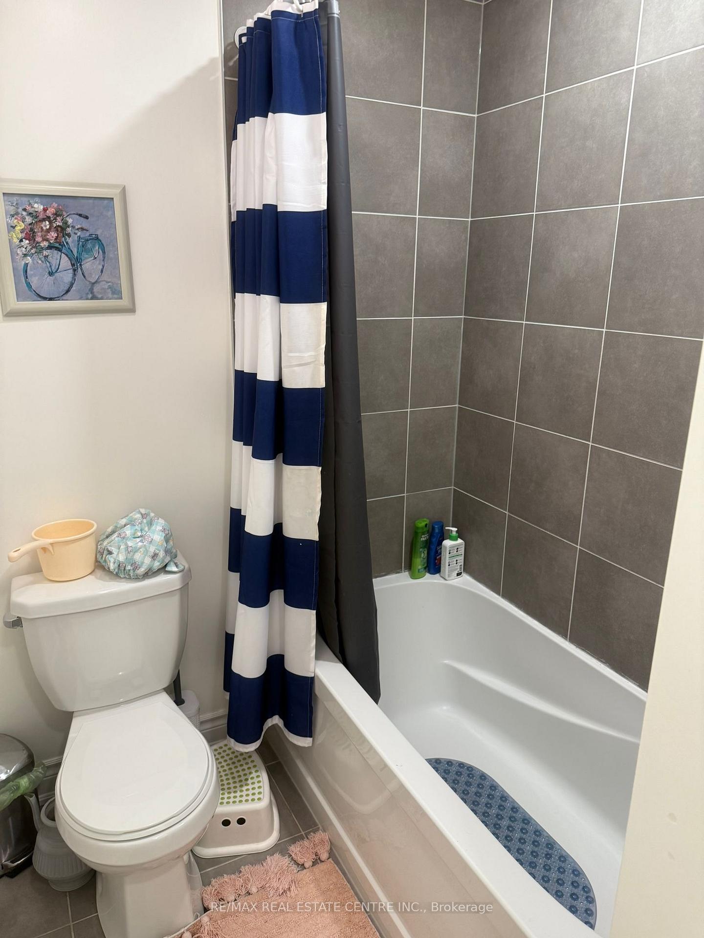 Photo 19 of 4 Little Britain Crescent, Brampton, Bram West — HOMEH