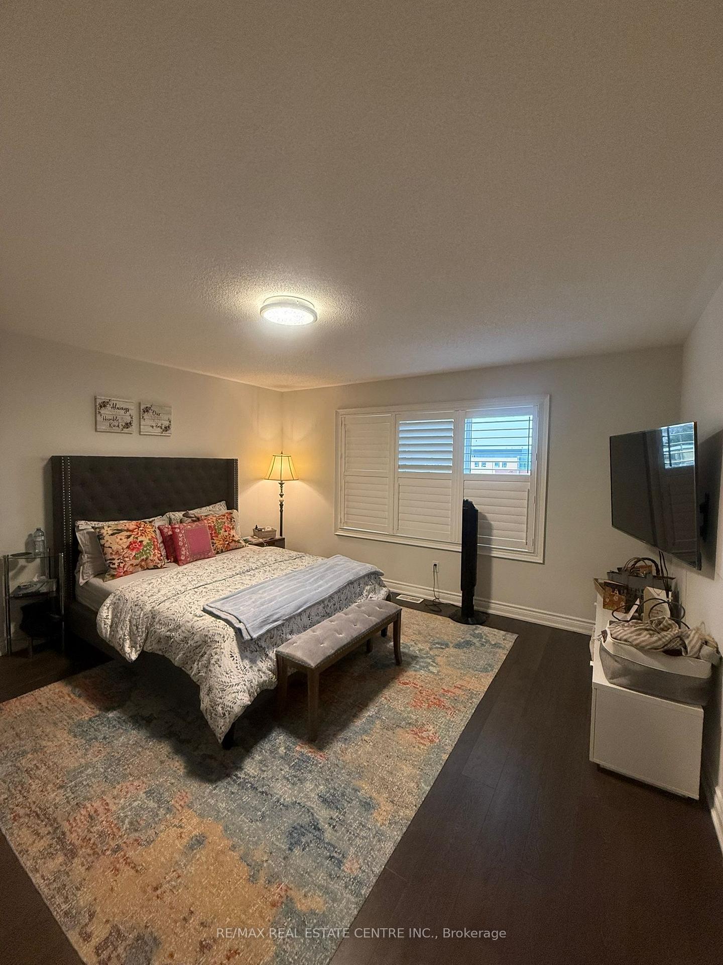 Photo 31 of 4 Little Britain Crescent, Brampton, Bram West — HOMEH