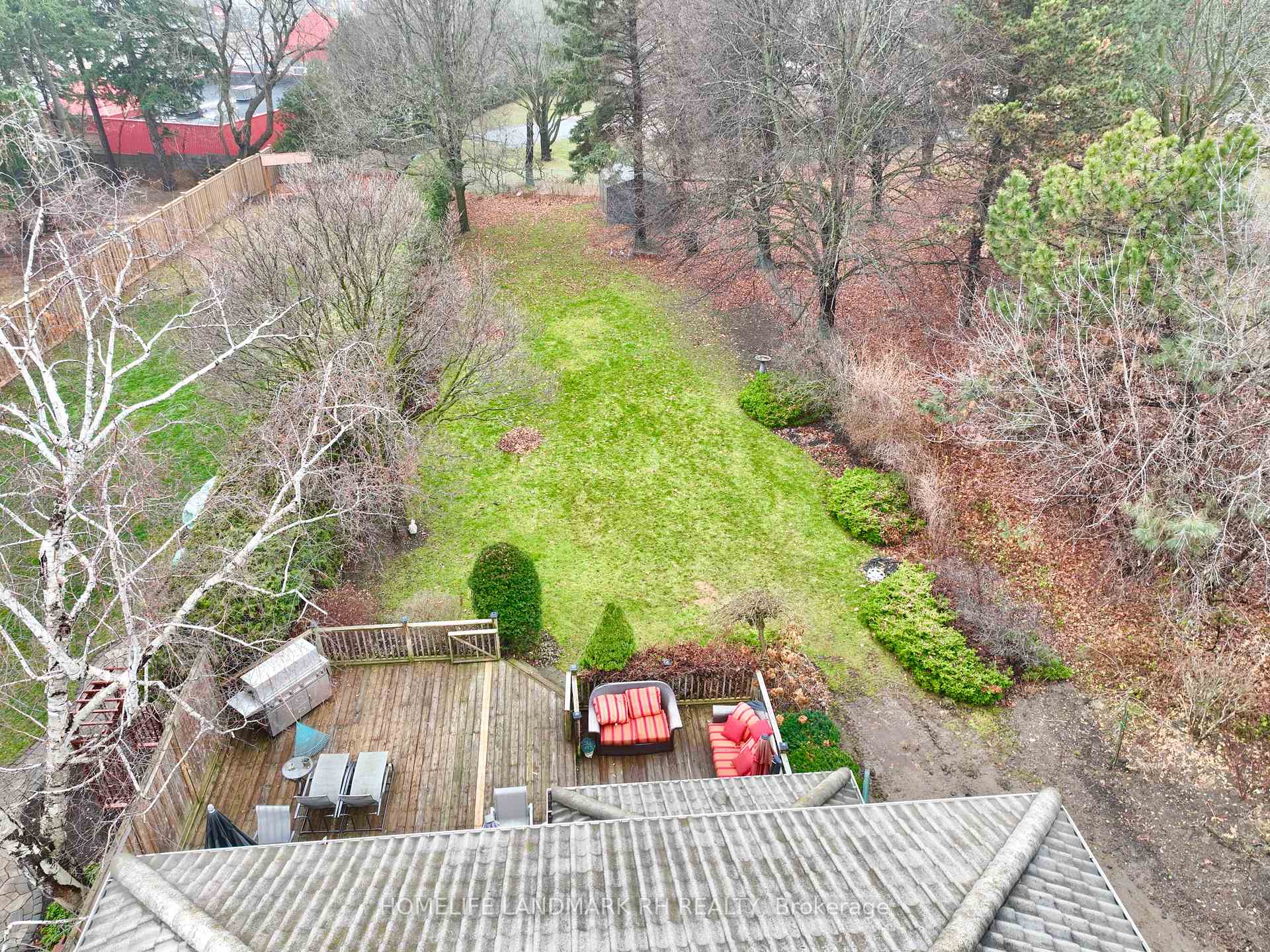 Photo 32 of 10 Montgomery Court, Markham, Buttonville — HOMEH